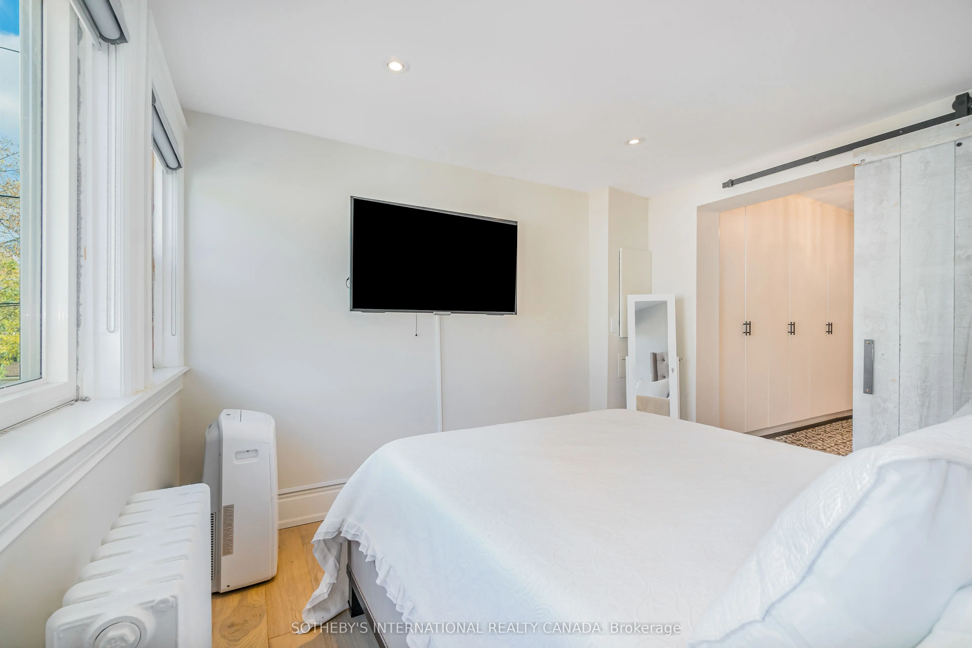 466 Sammon Avenue, #Upper