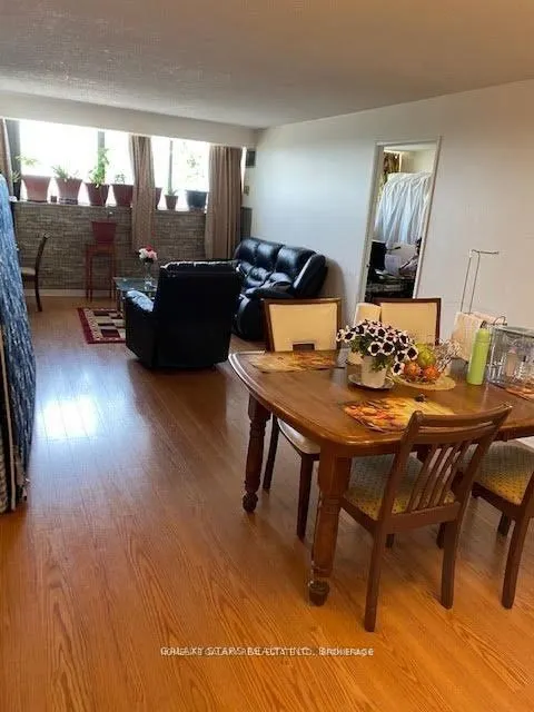 10 Tapscott Road, #1105