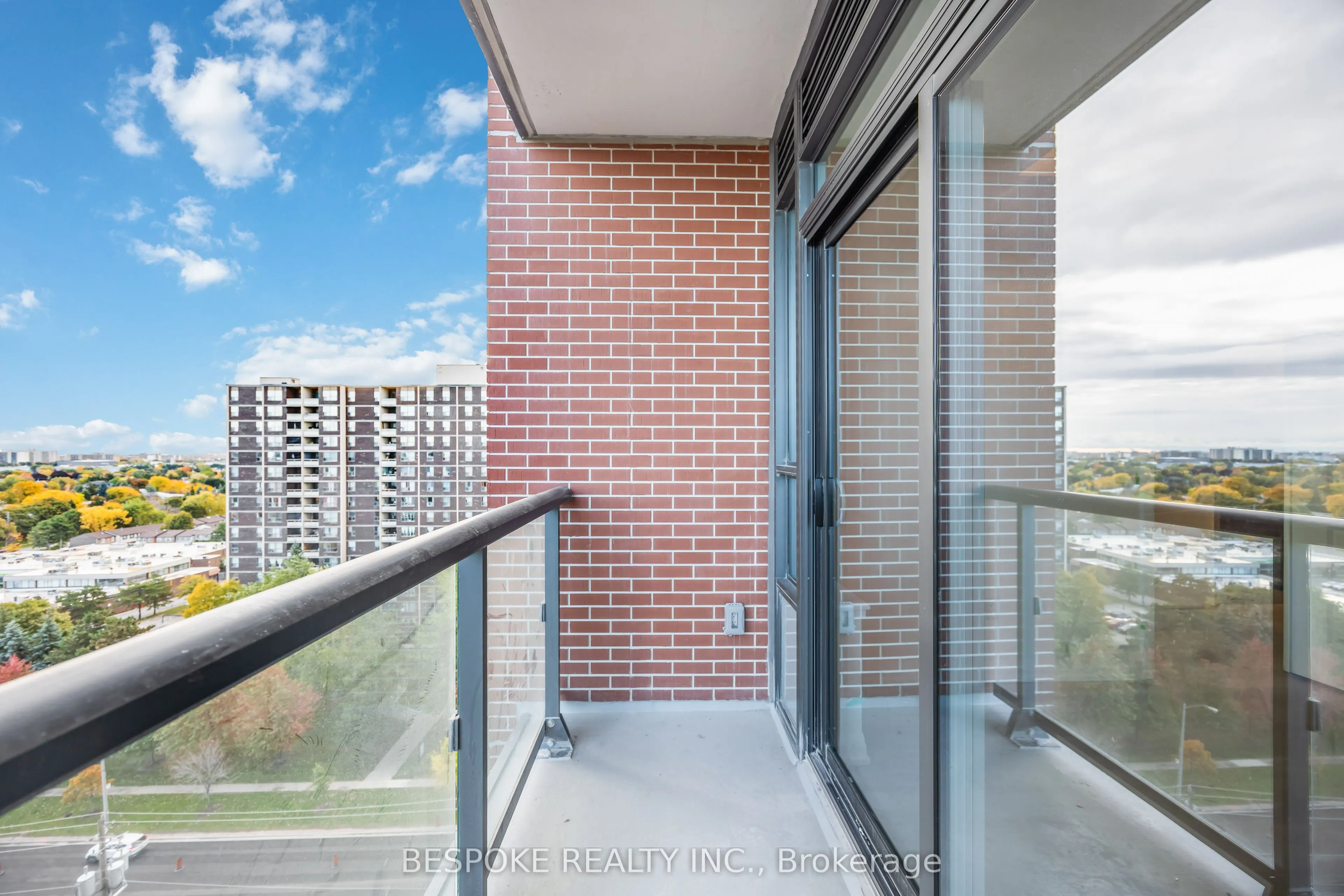3260 Sheppard Avenue E, #1206