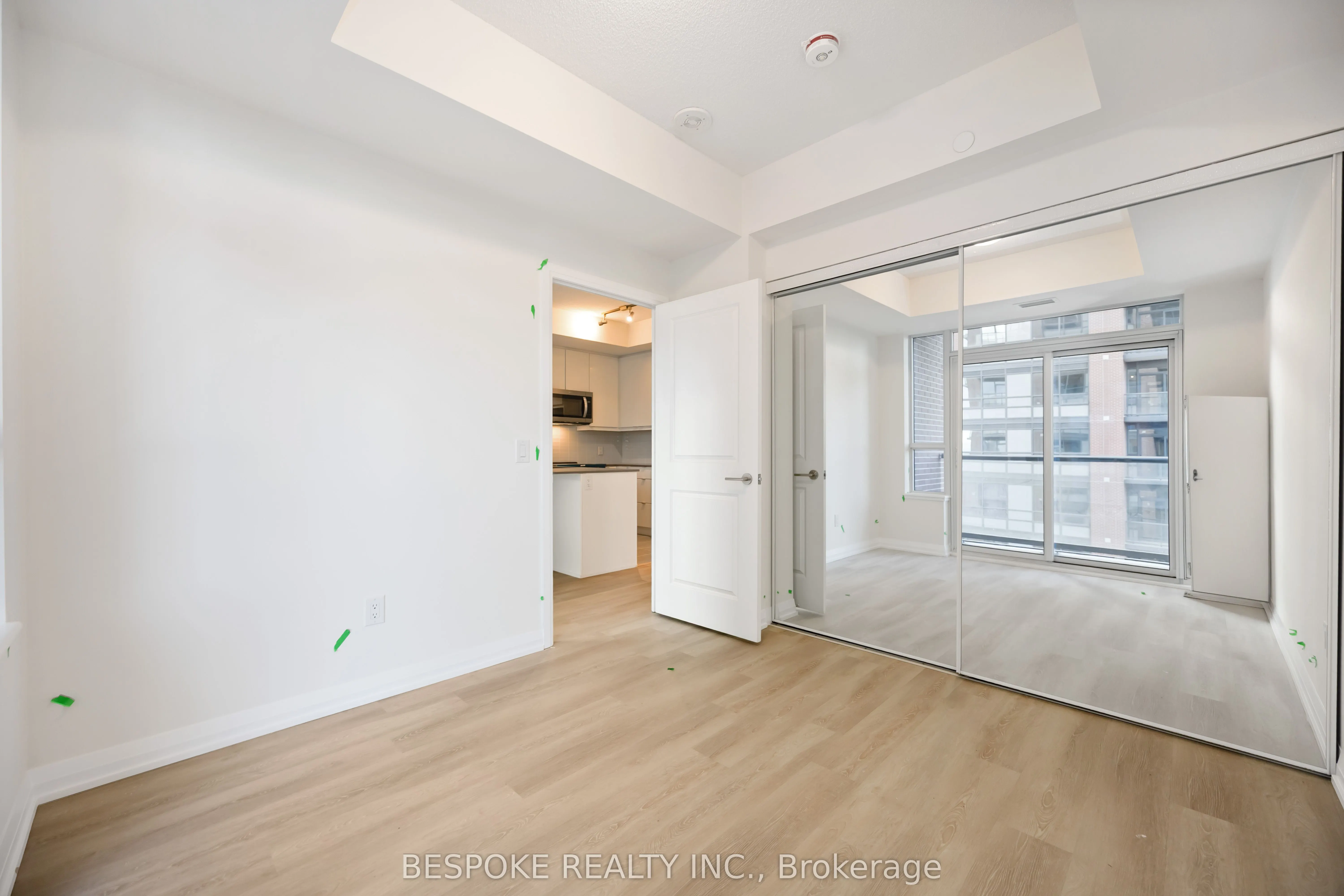 3260 Sheppard Avenue E, #1206