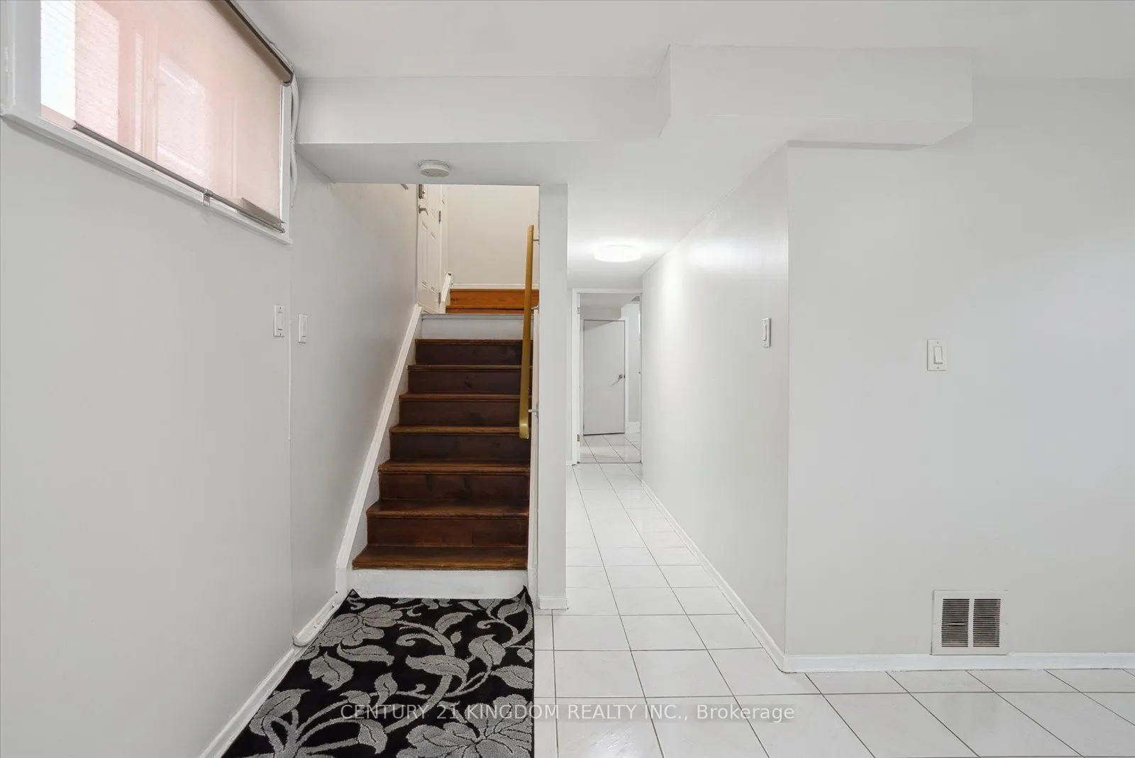 37 Robinson Avenue, #Lower