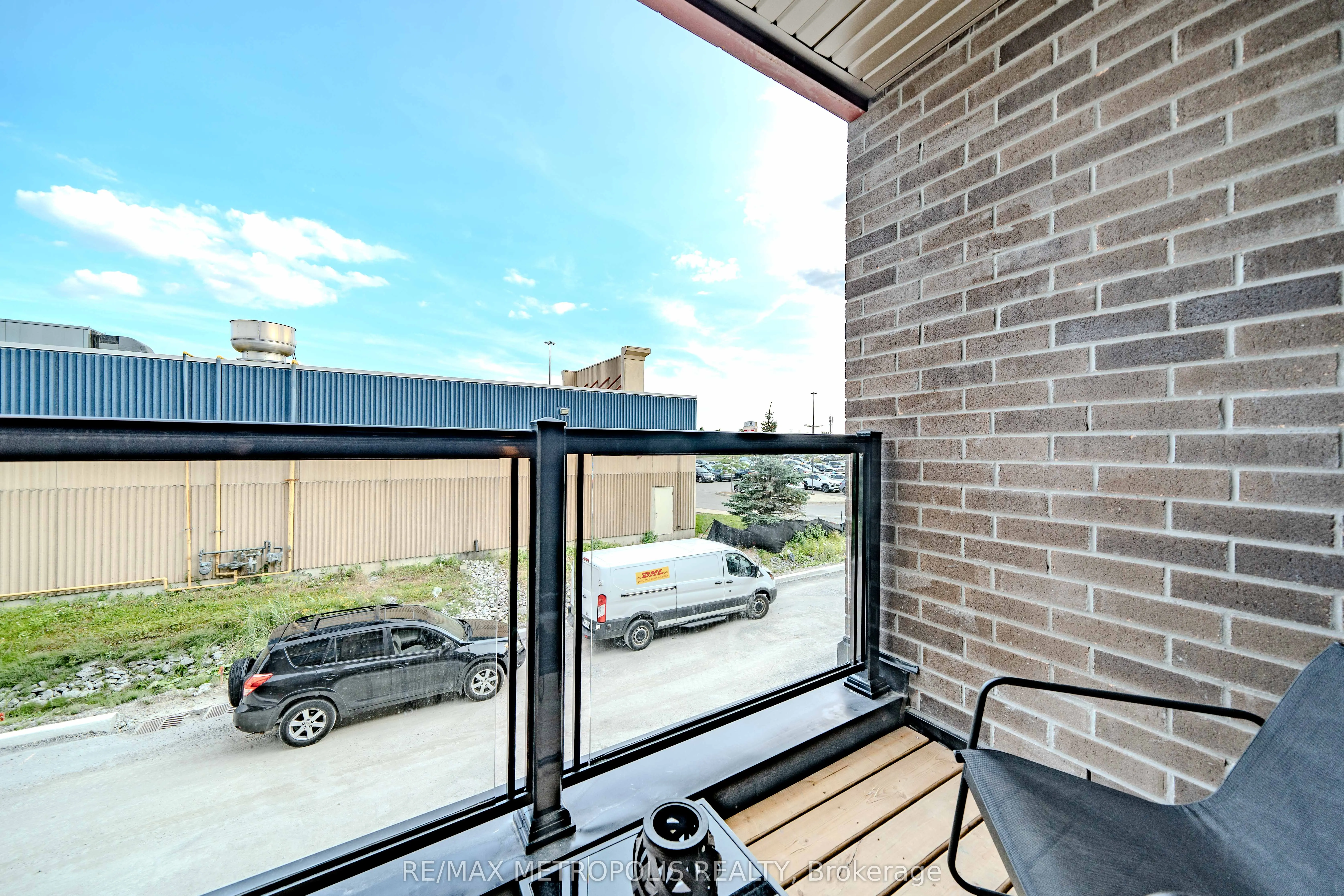 1865 Pickering Parkway, #606