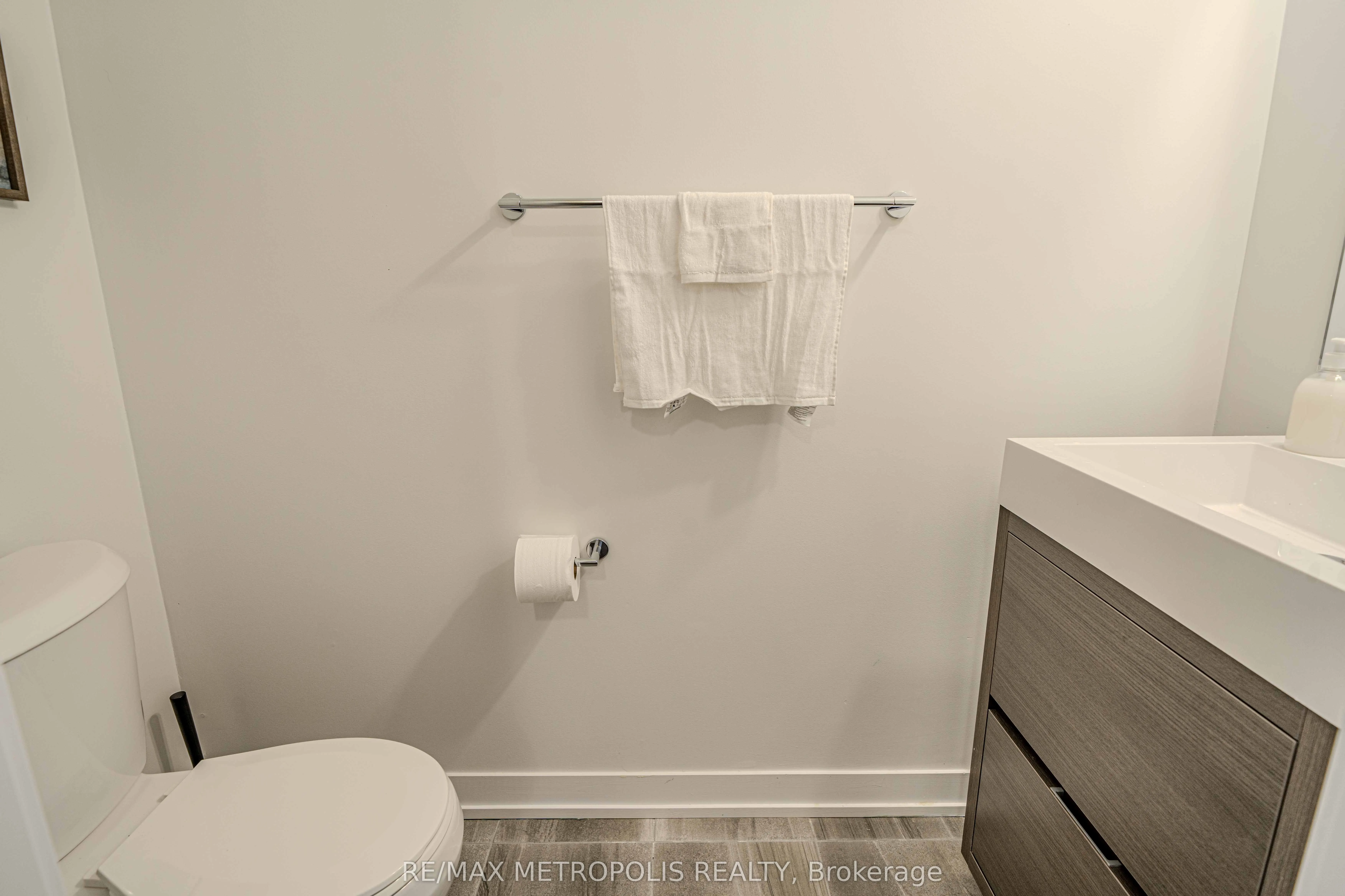 1865 Pickering Parkway, #606