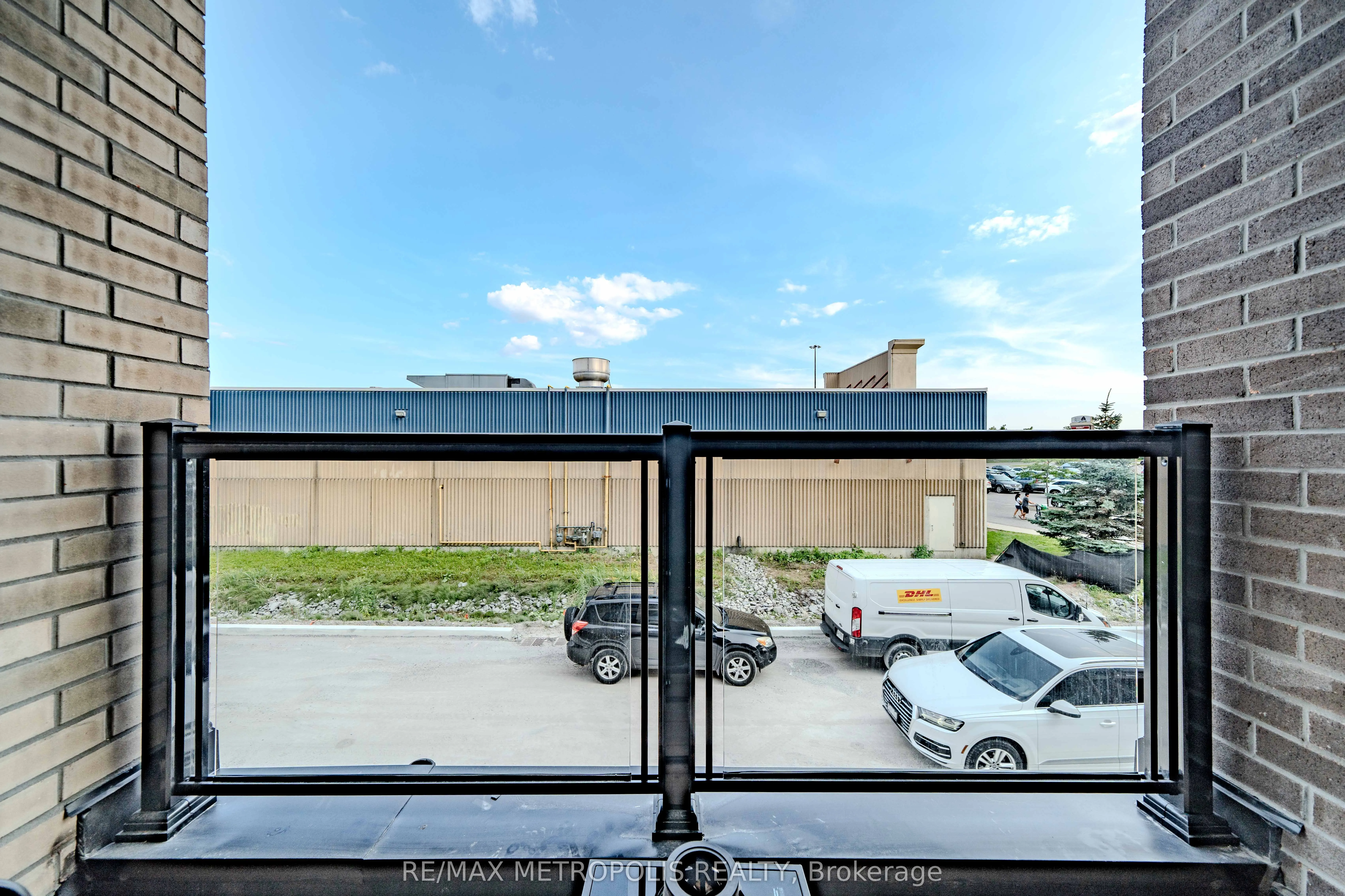 1865 Pickering Parkway, #606