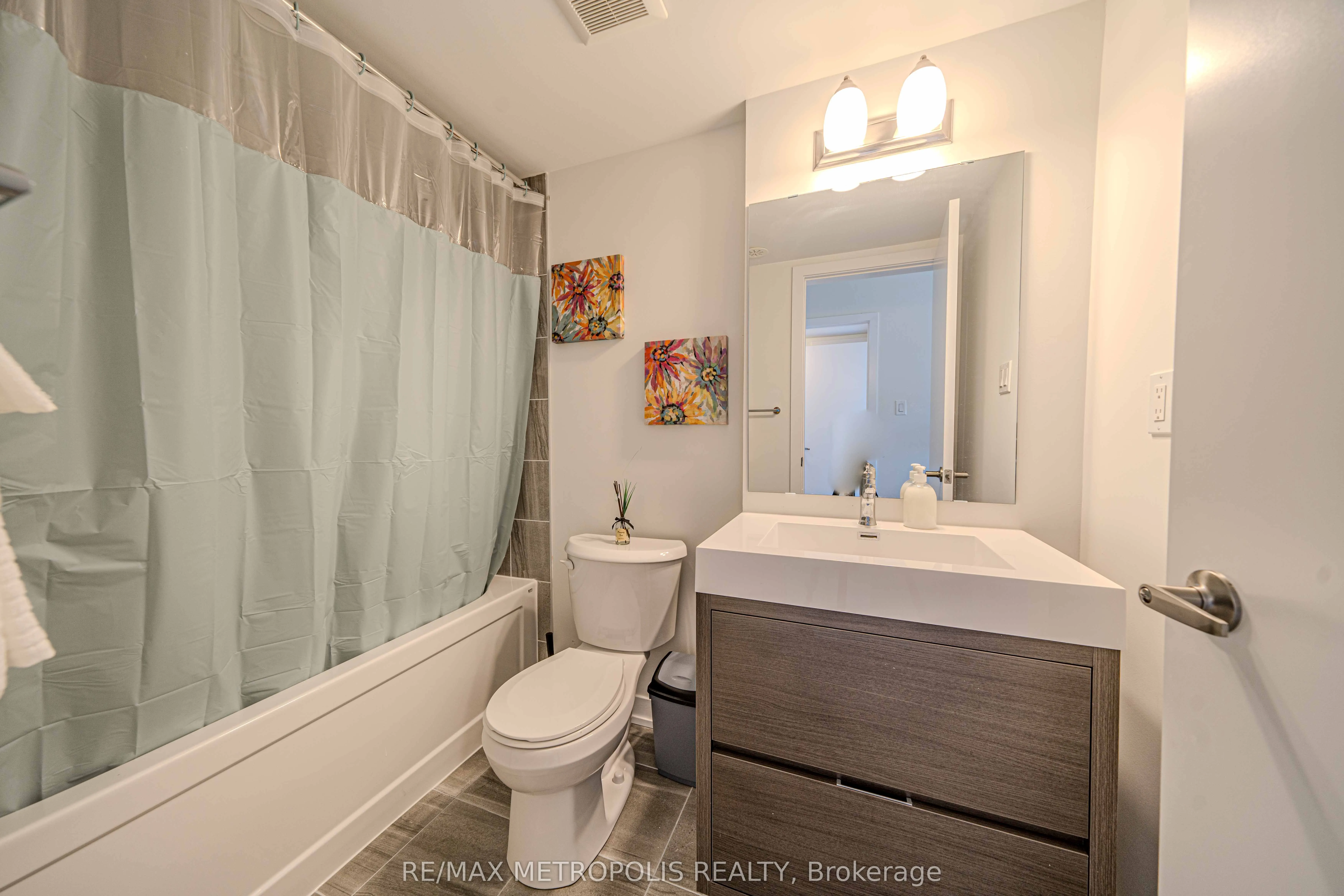 1865 Pickering Parkway, #606