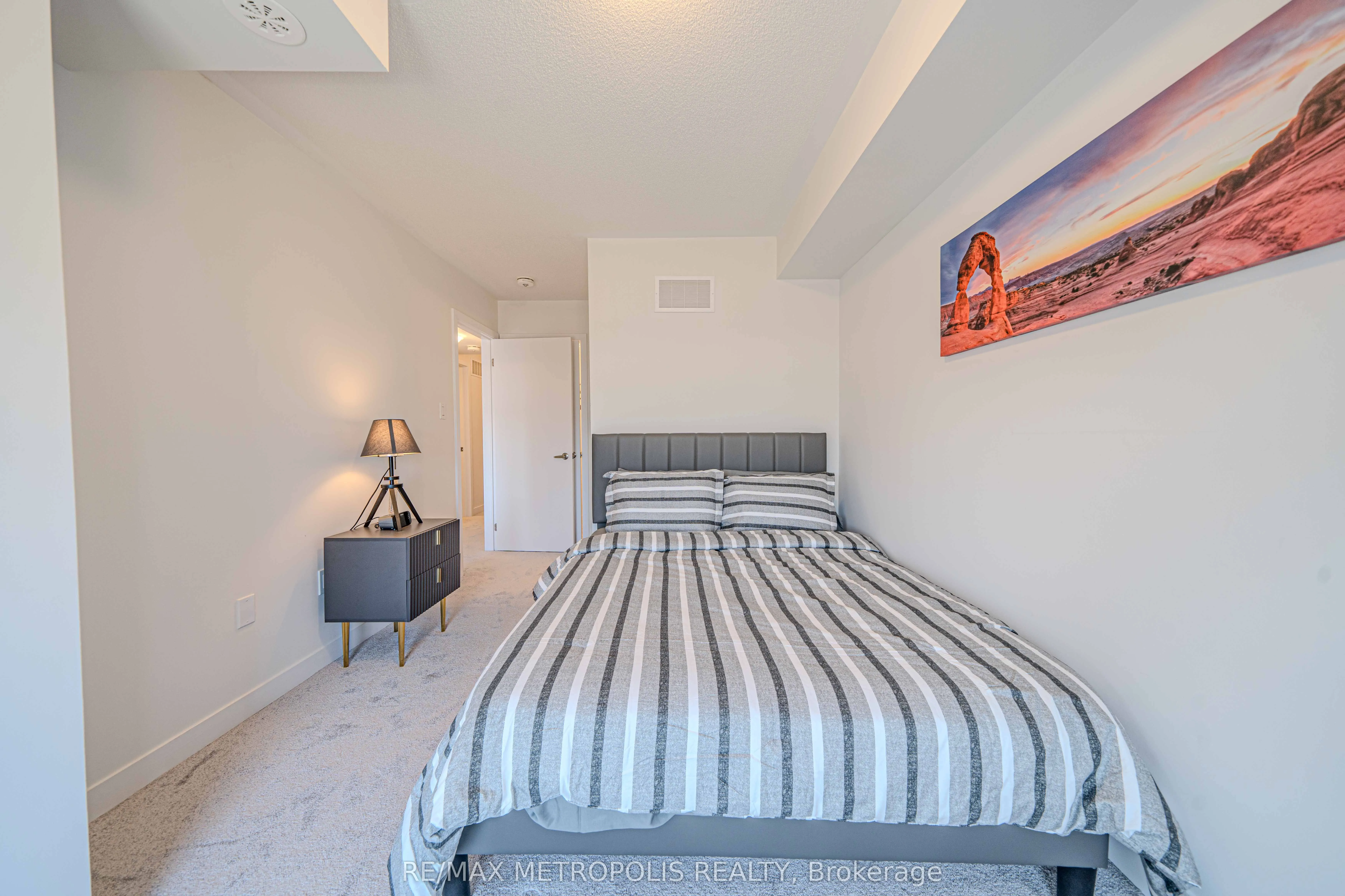 1865 Pickering Parkway, #606