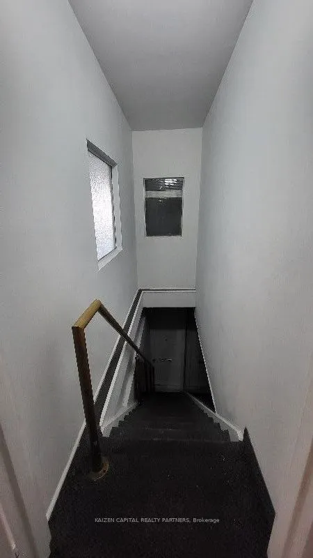 2637 Eglinton Avenue E