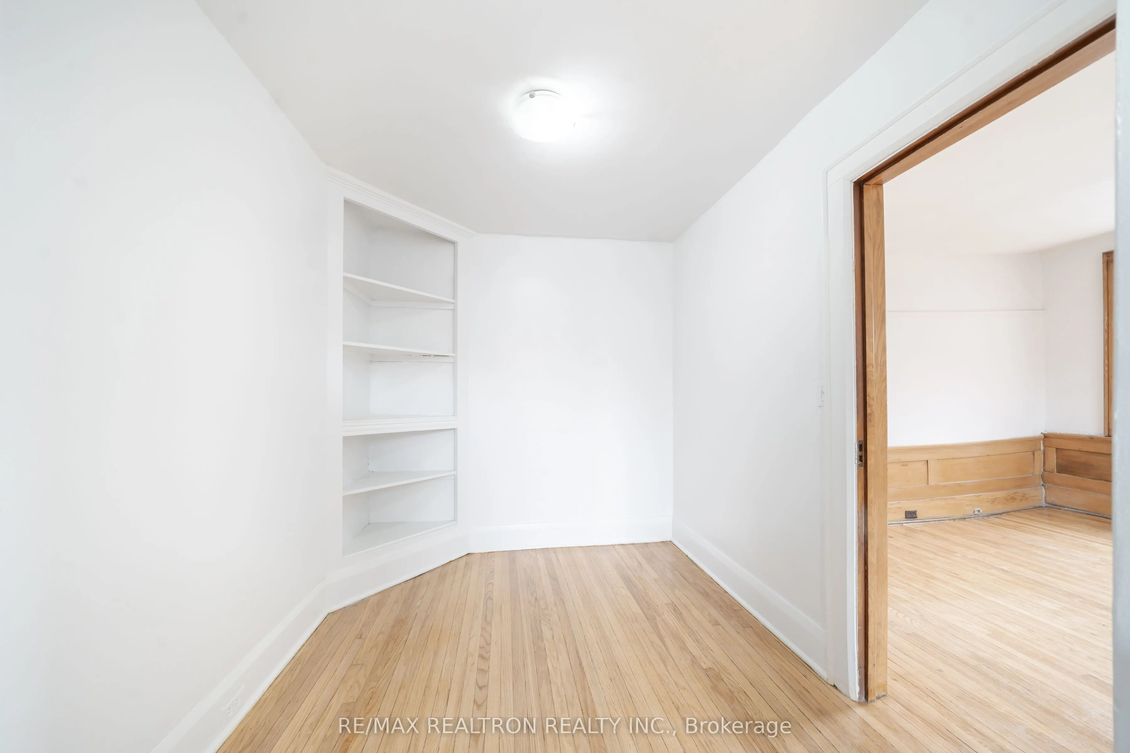 8 Kingston Road, #49