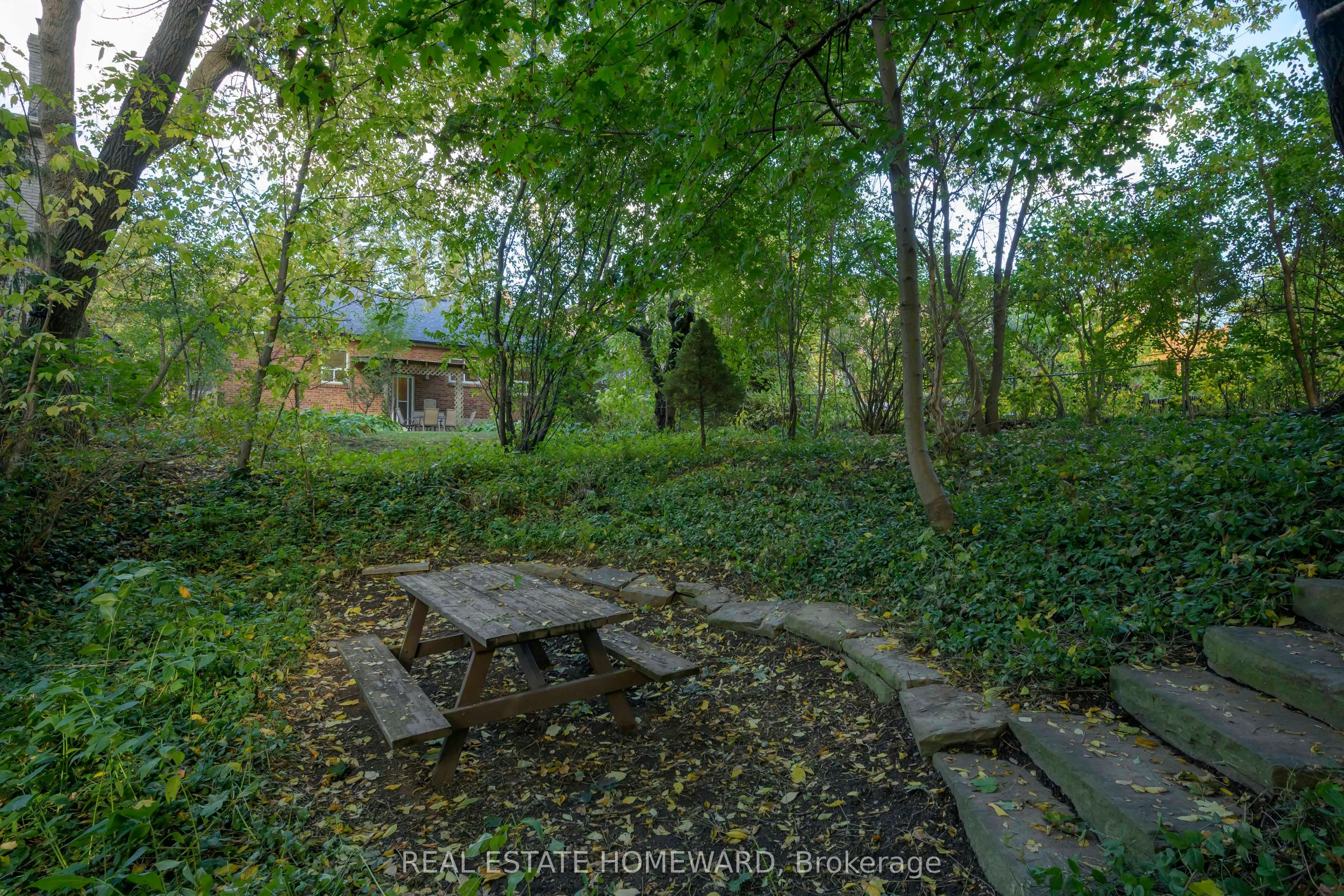 59 Parkview Hill Crescent