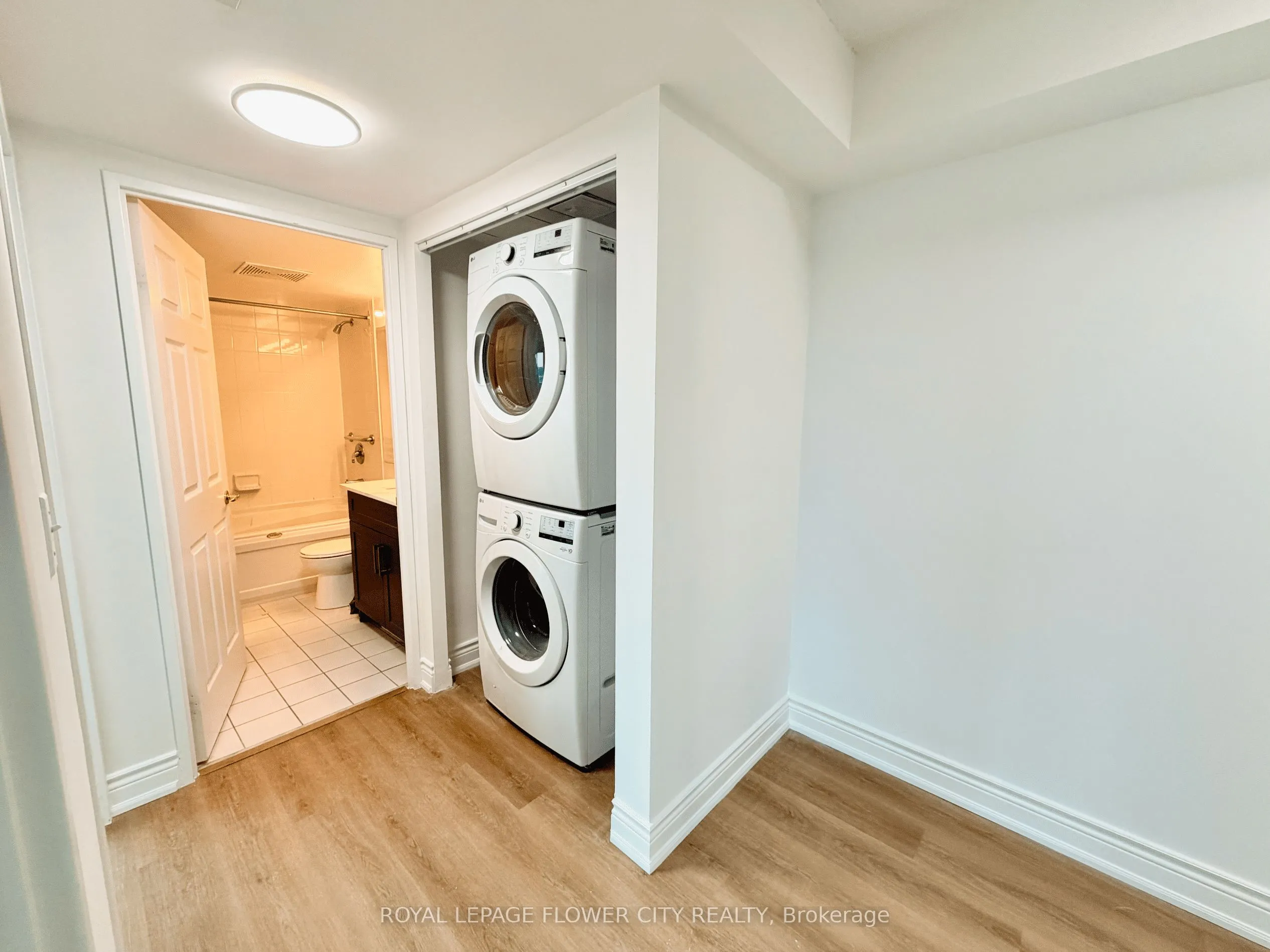 11 Lee Centre Drive, #2303