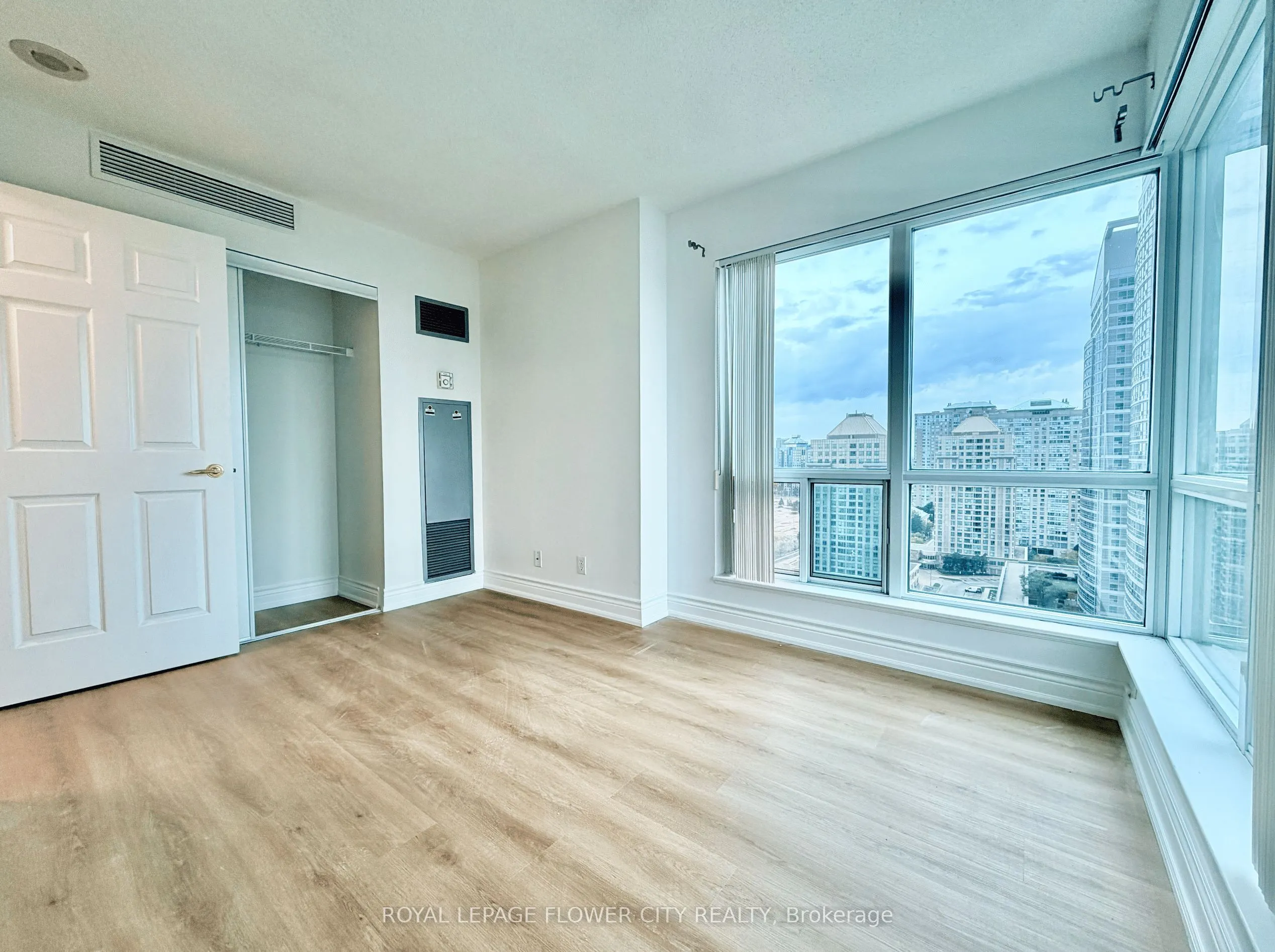 11 Lee Centre Drive, #2303