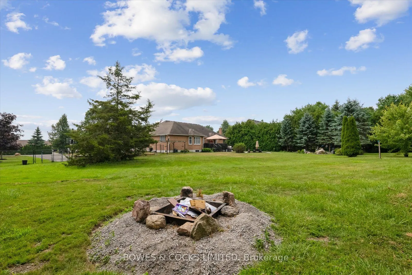 4588 Paynes Crescent