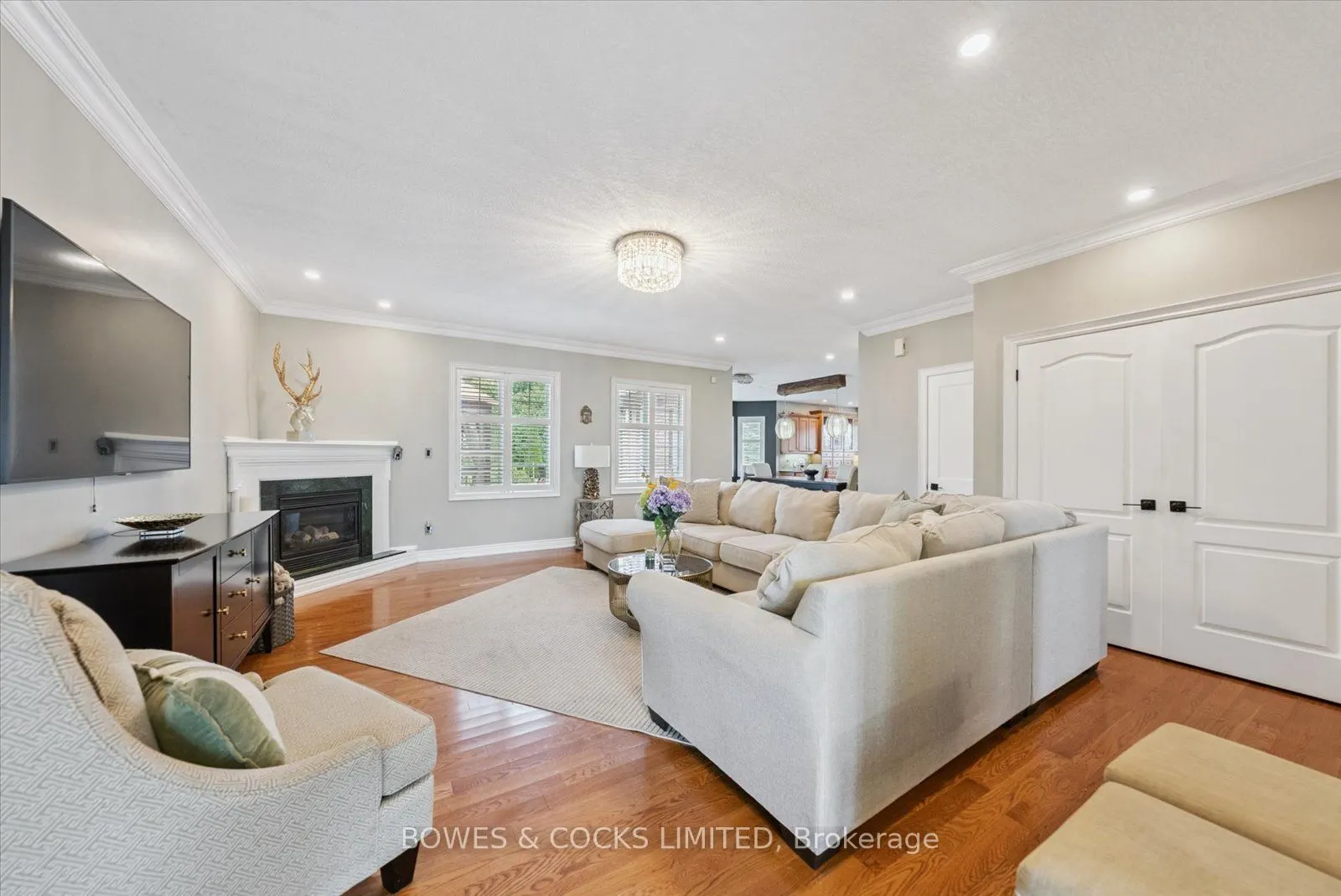 4588 Paynes Crescent