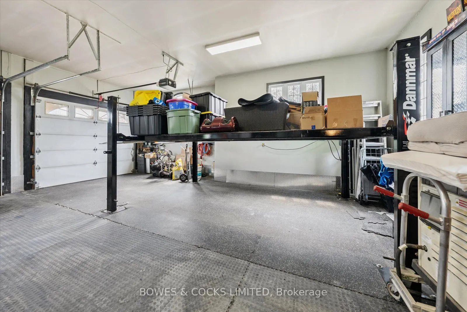 4588 Paynes Crescent