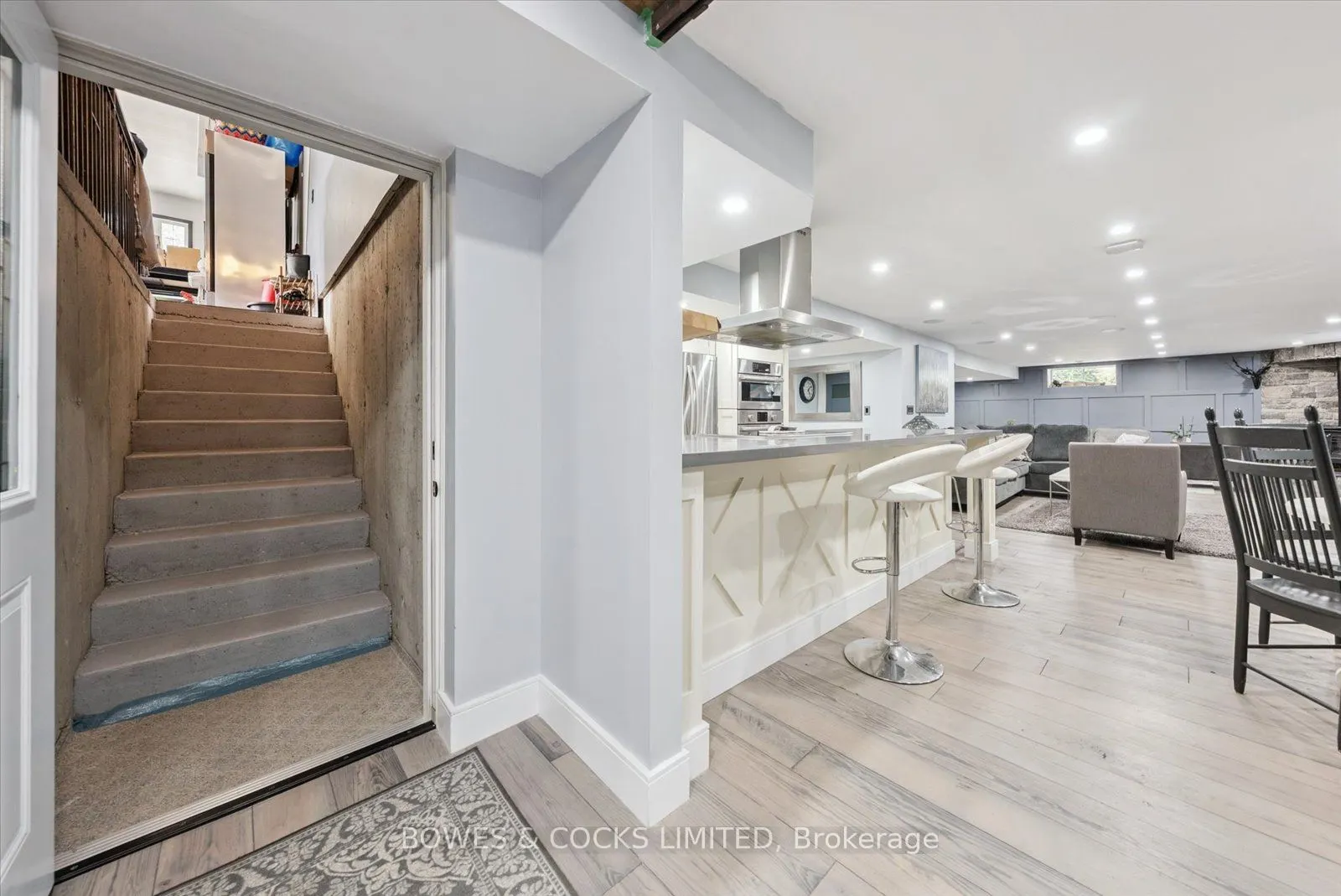 4588 Paynes Crescent