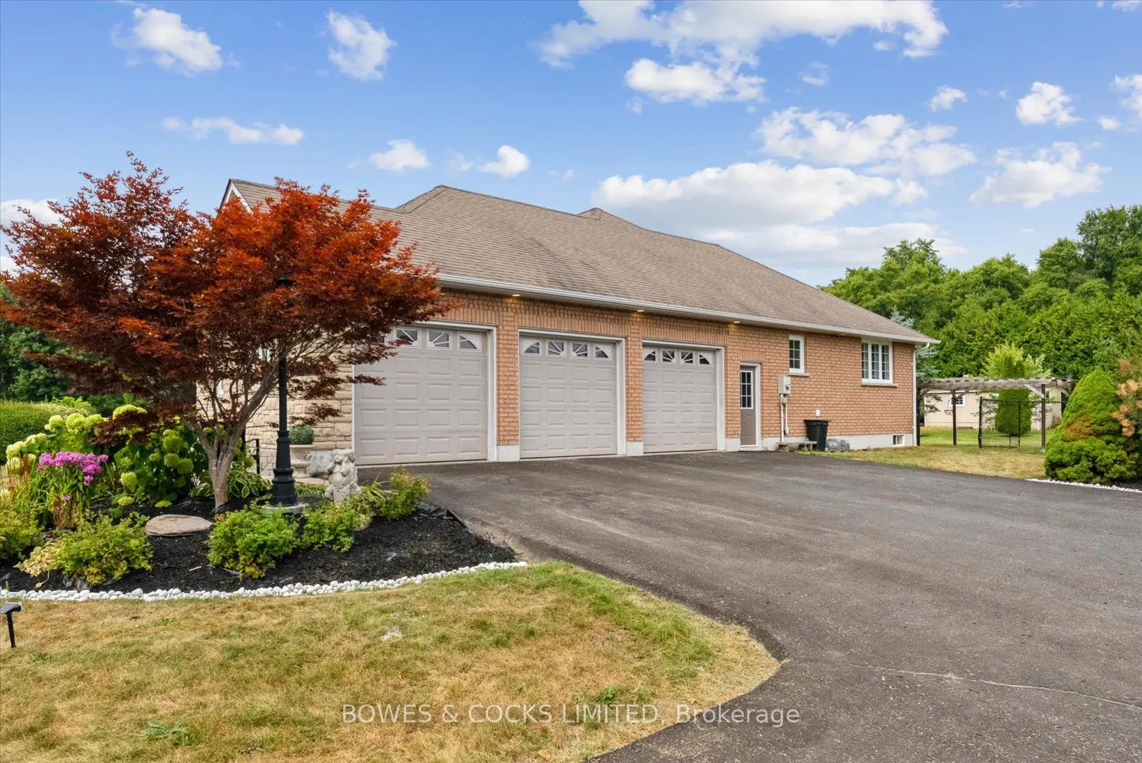 4588 Paynes Crescent