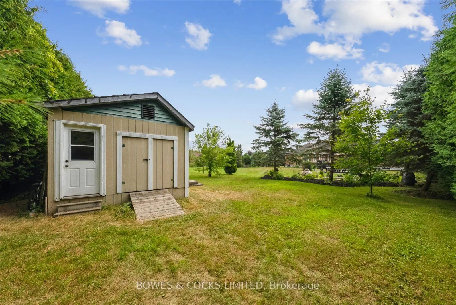 4588 Paynes Crescent