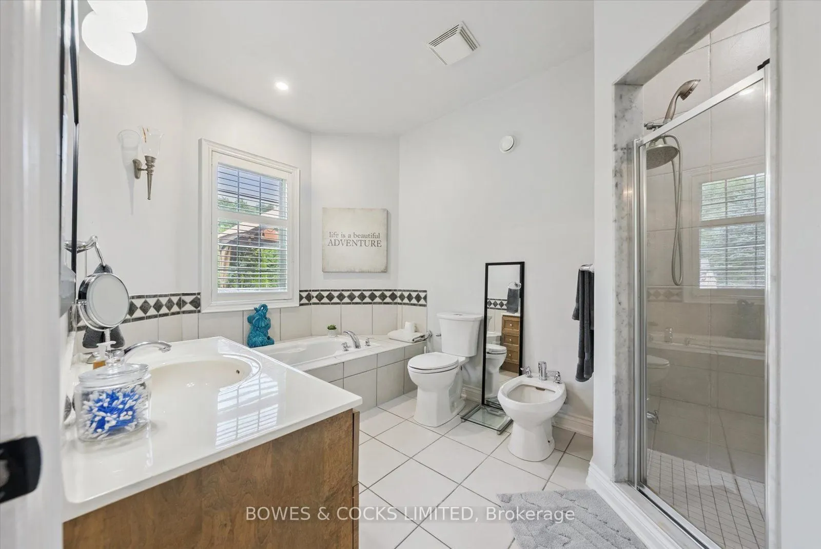 4588 Paynes Crescent