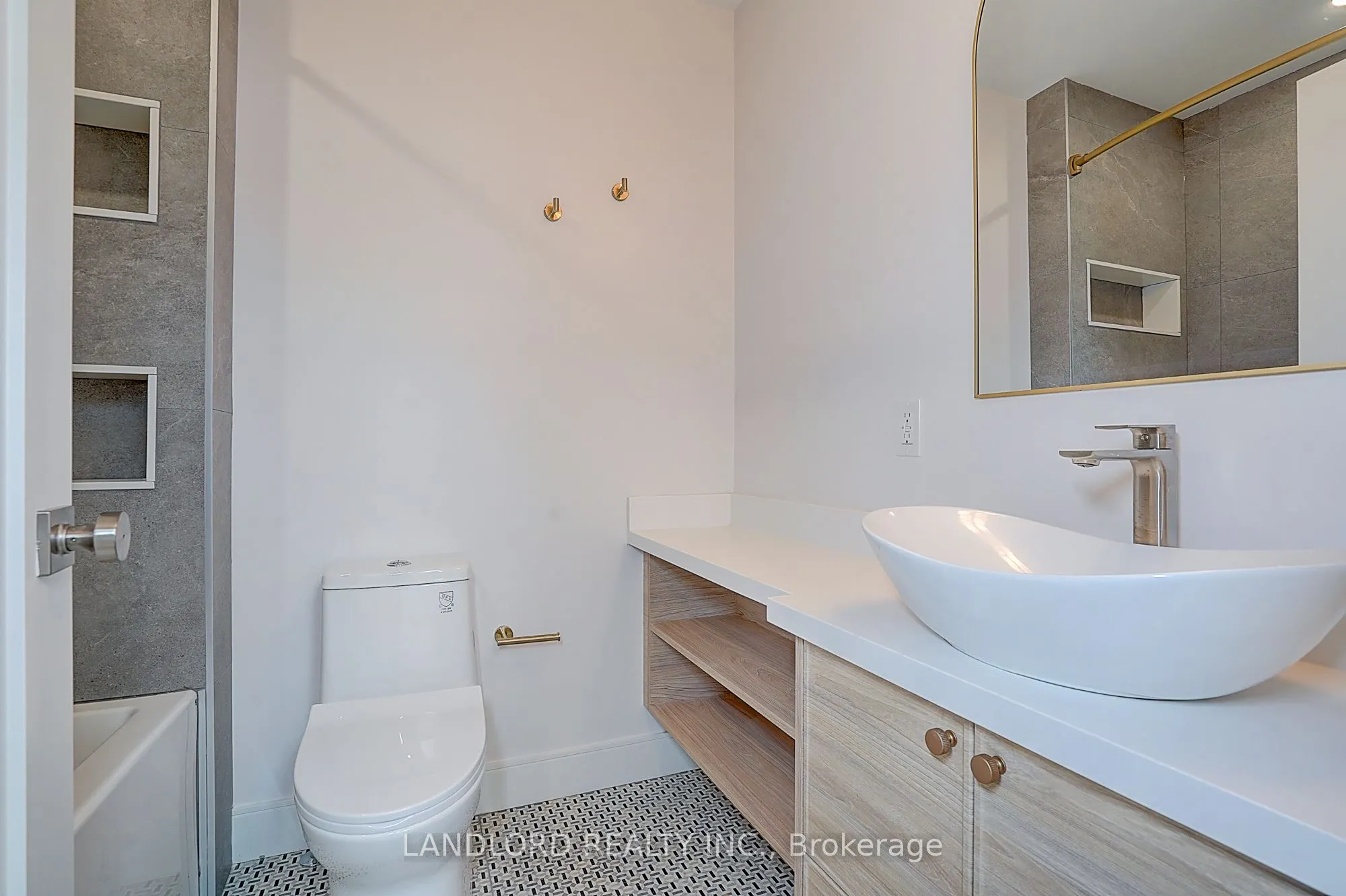 1344 Pape Avenue, #Unit 2