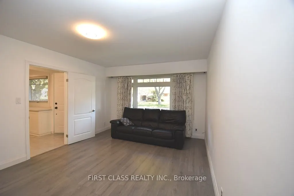 152 Eastmount Street