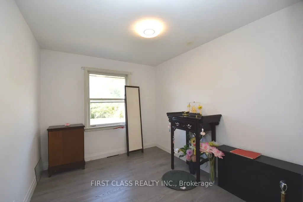 152 Eastmount Street