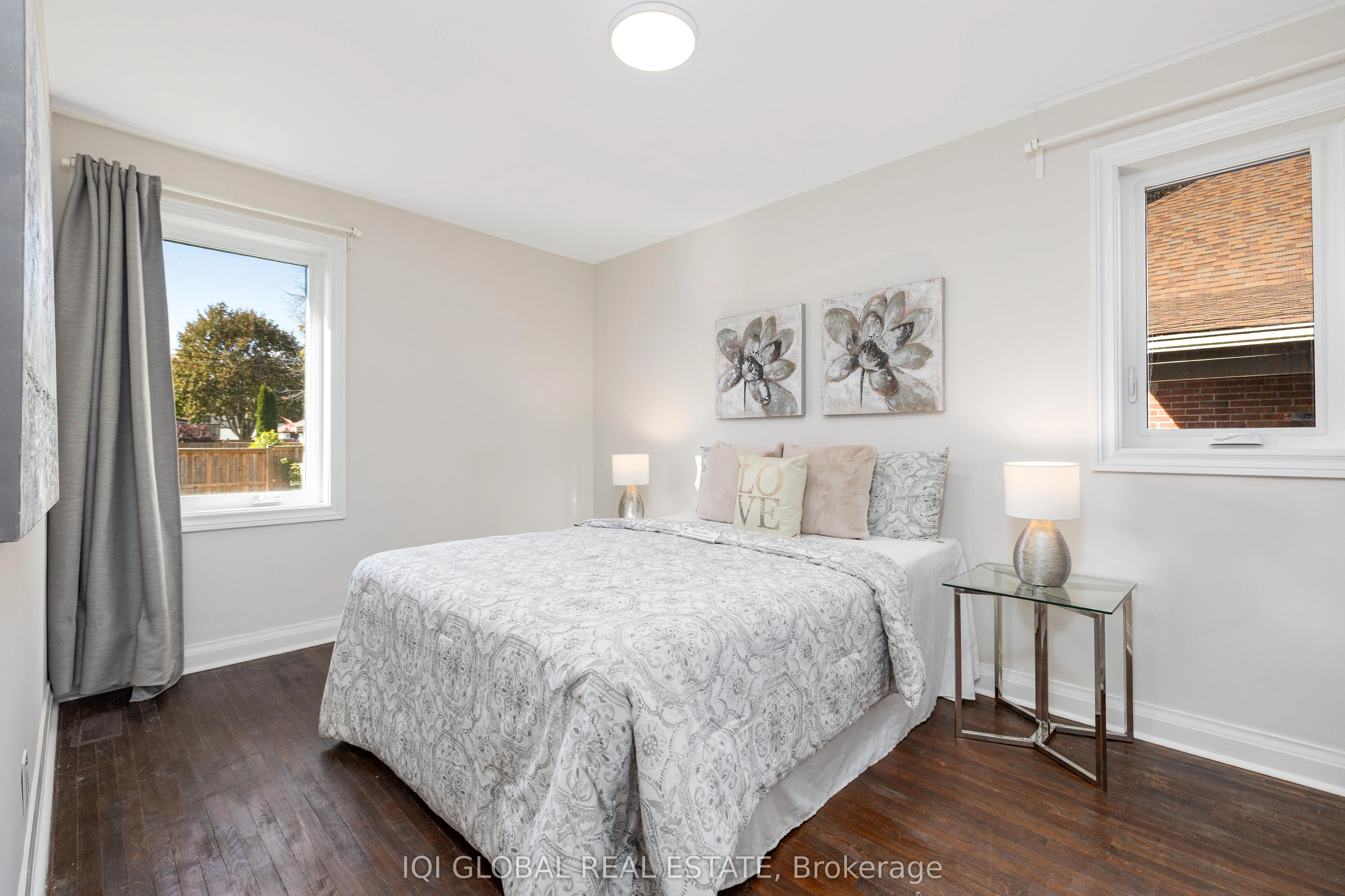 102 Central Park Boulevard S