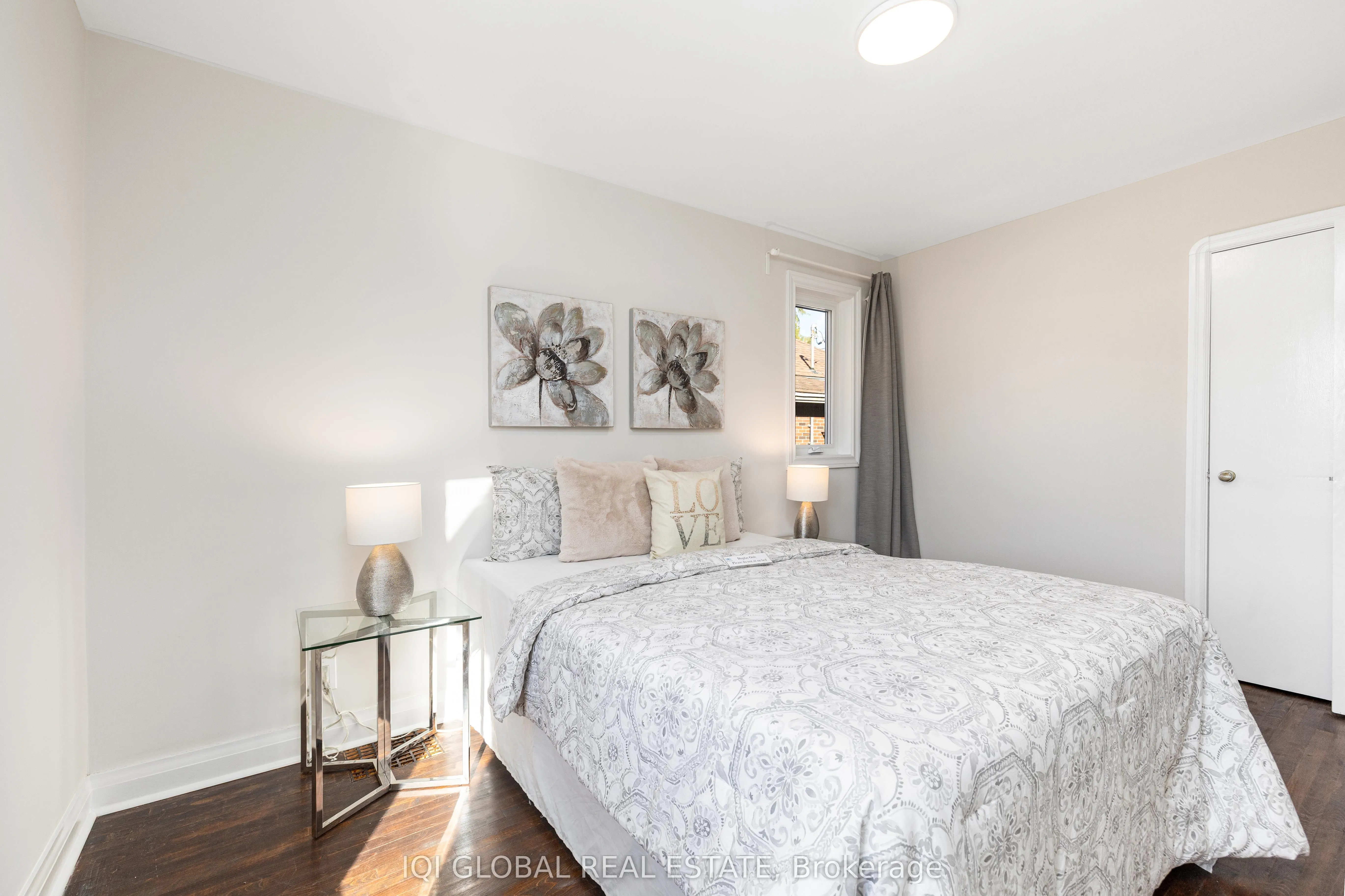 102 Central Park Boulevard S