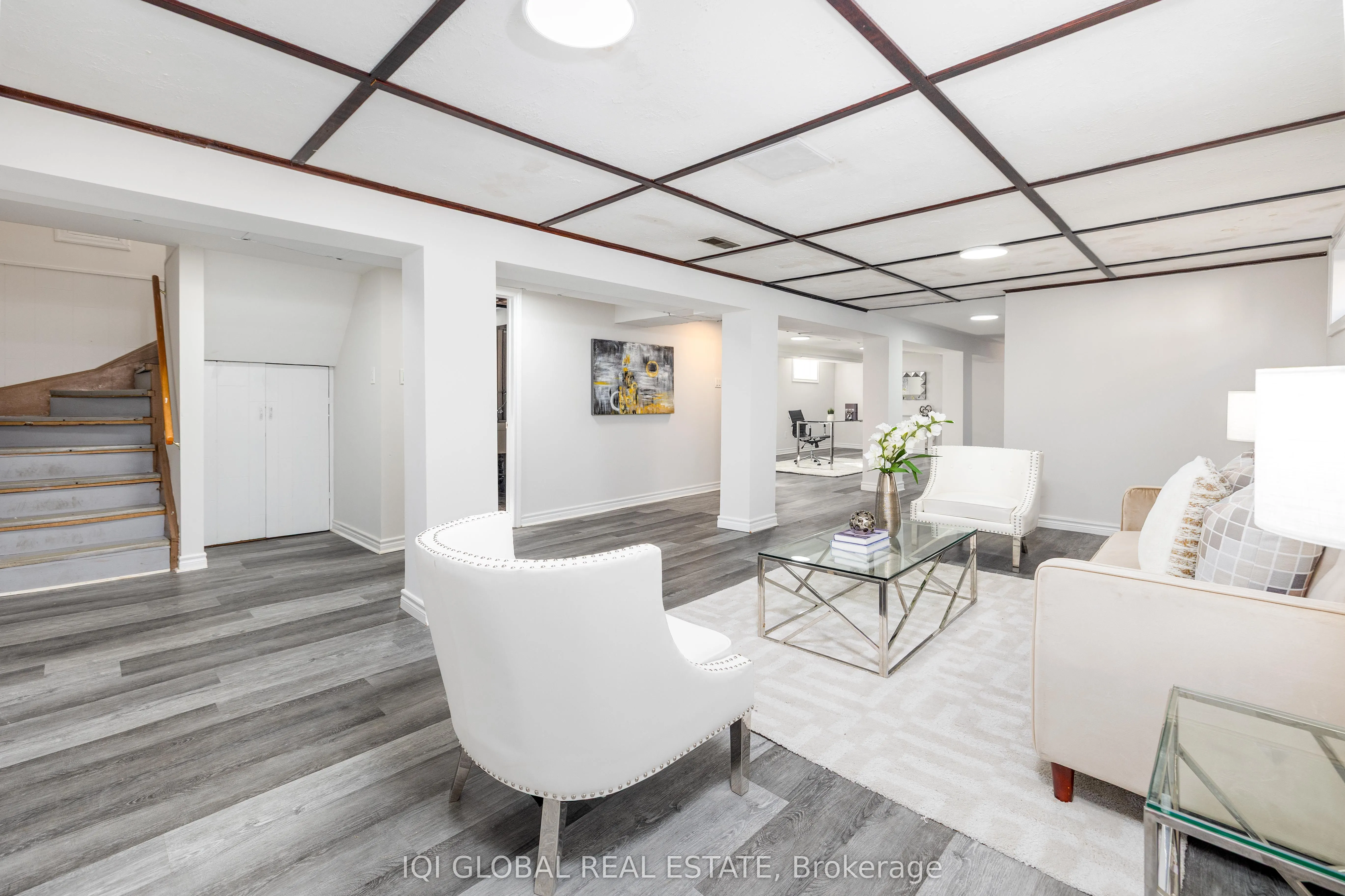 102 Central Park Boulevard S