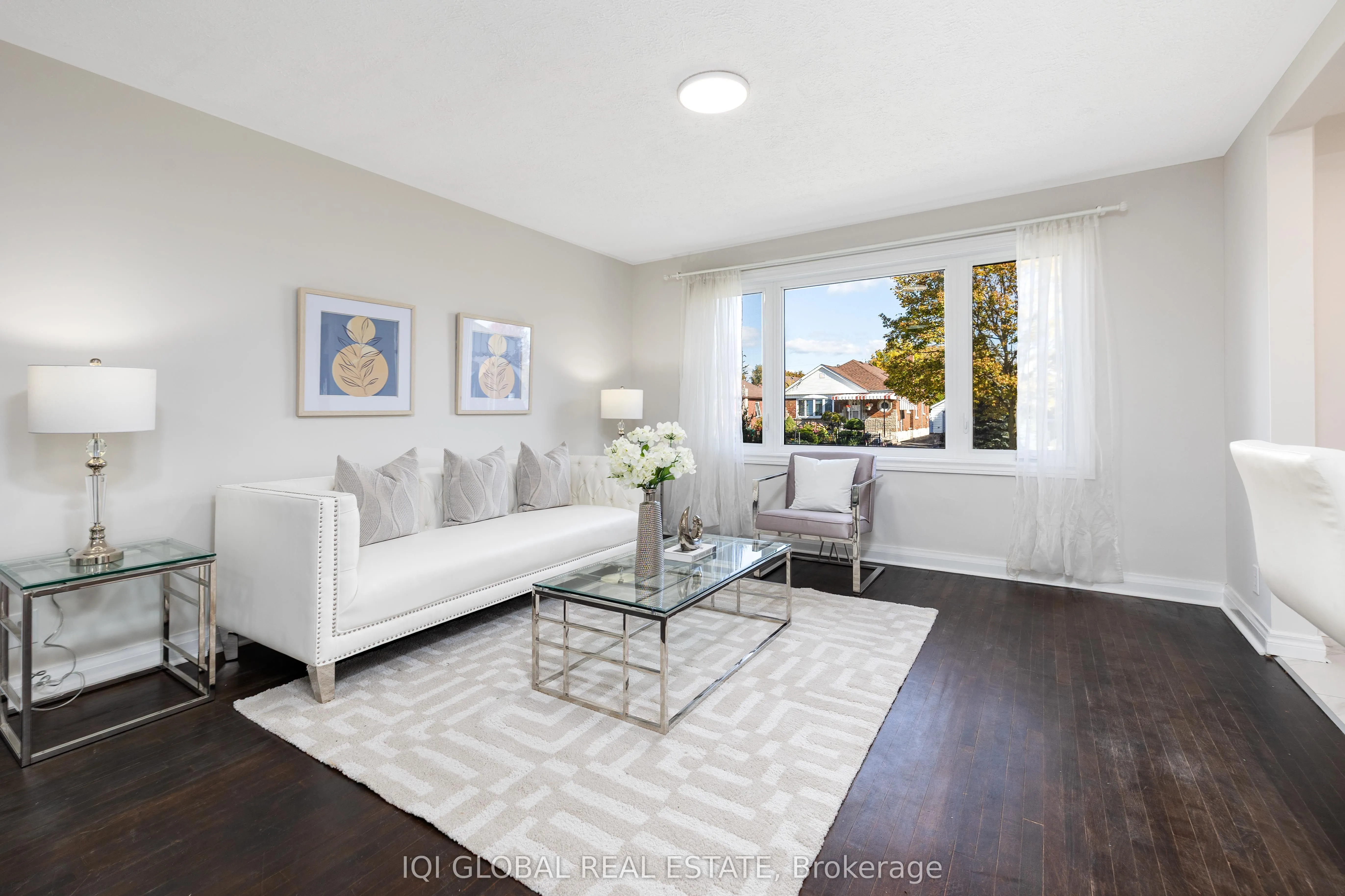 102 Central Park Boulevard S