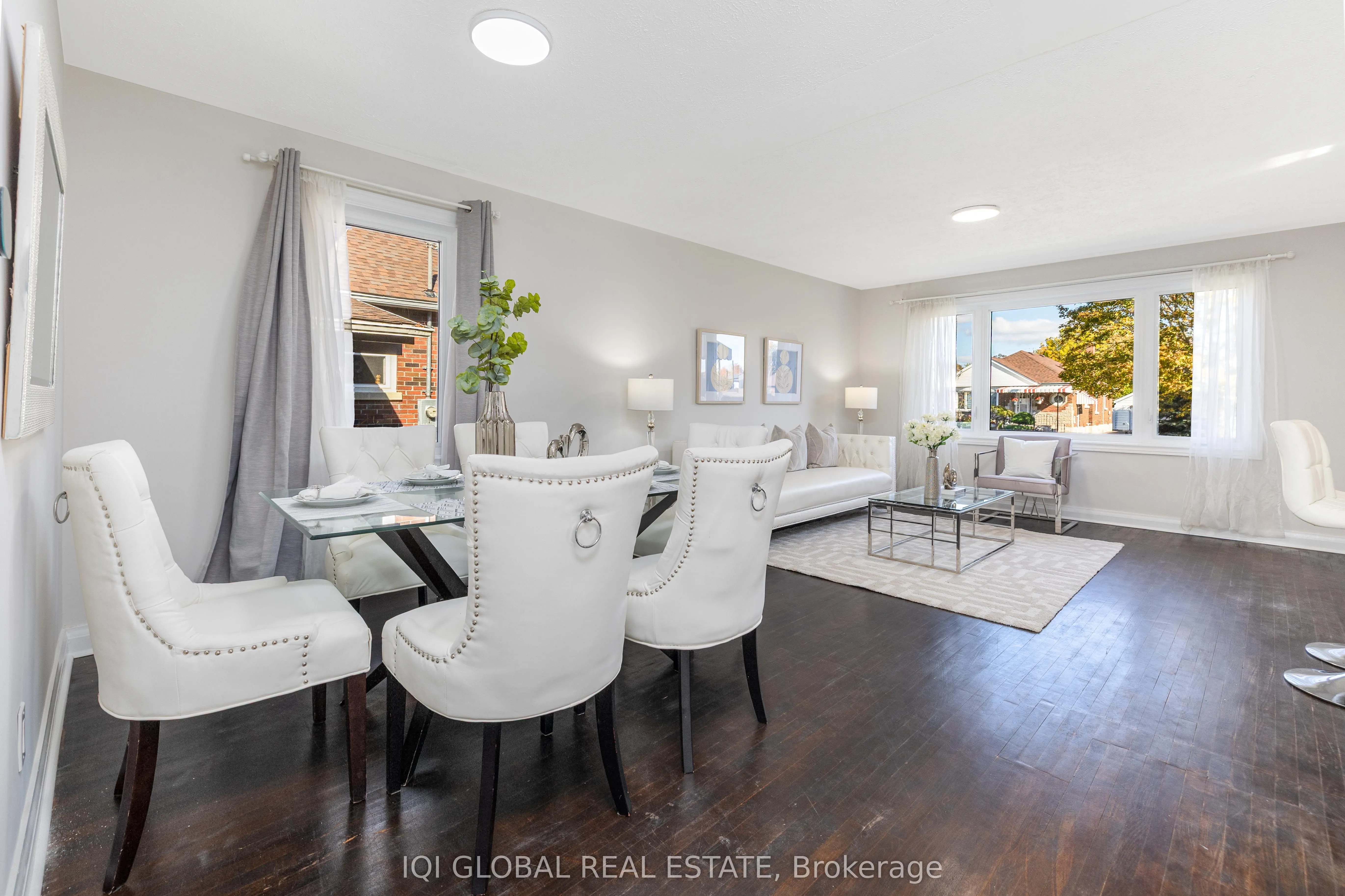 102 Central Park Boulevard S