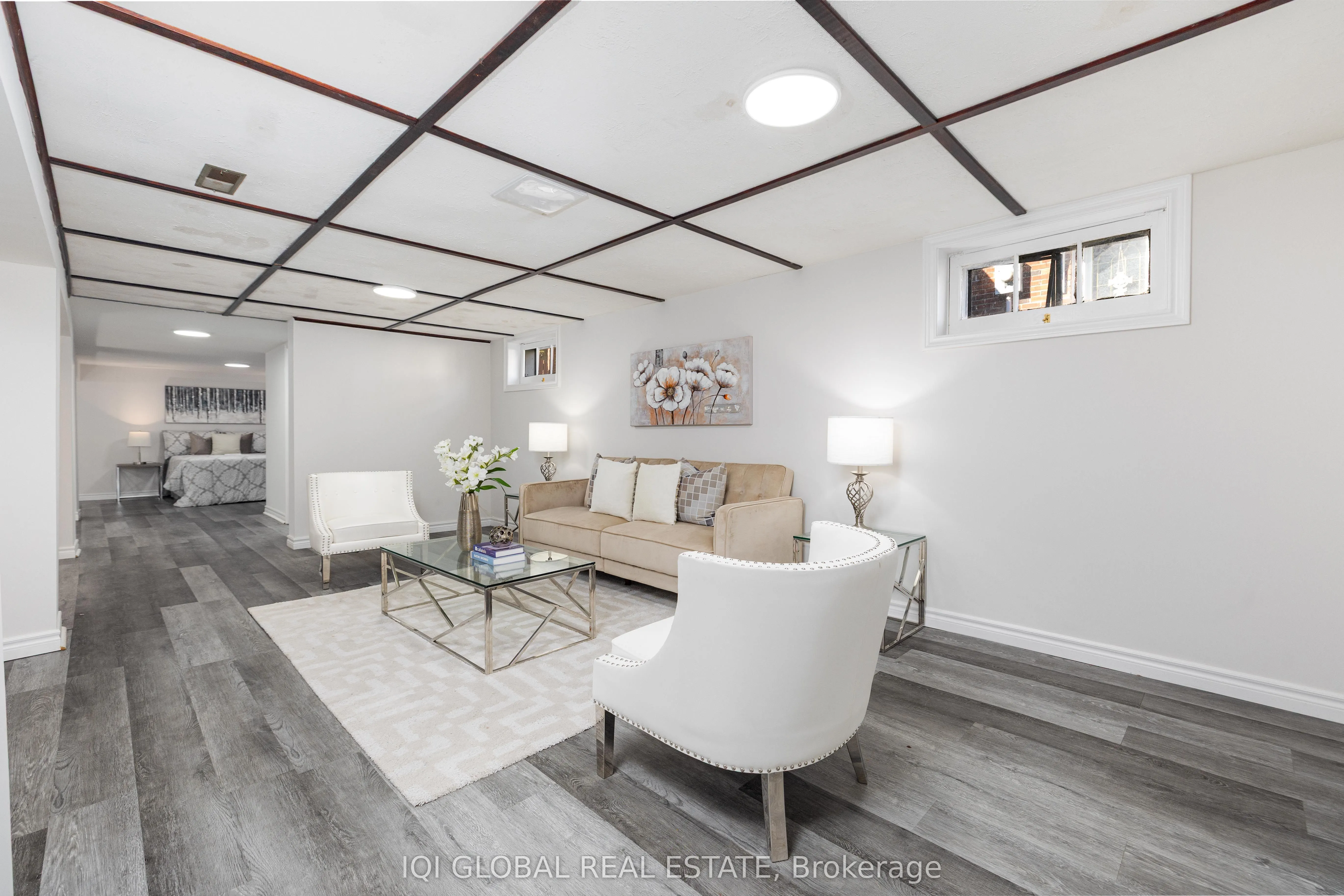 102 Central Park Boulevard S