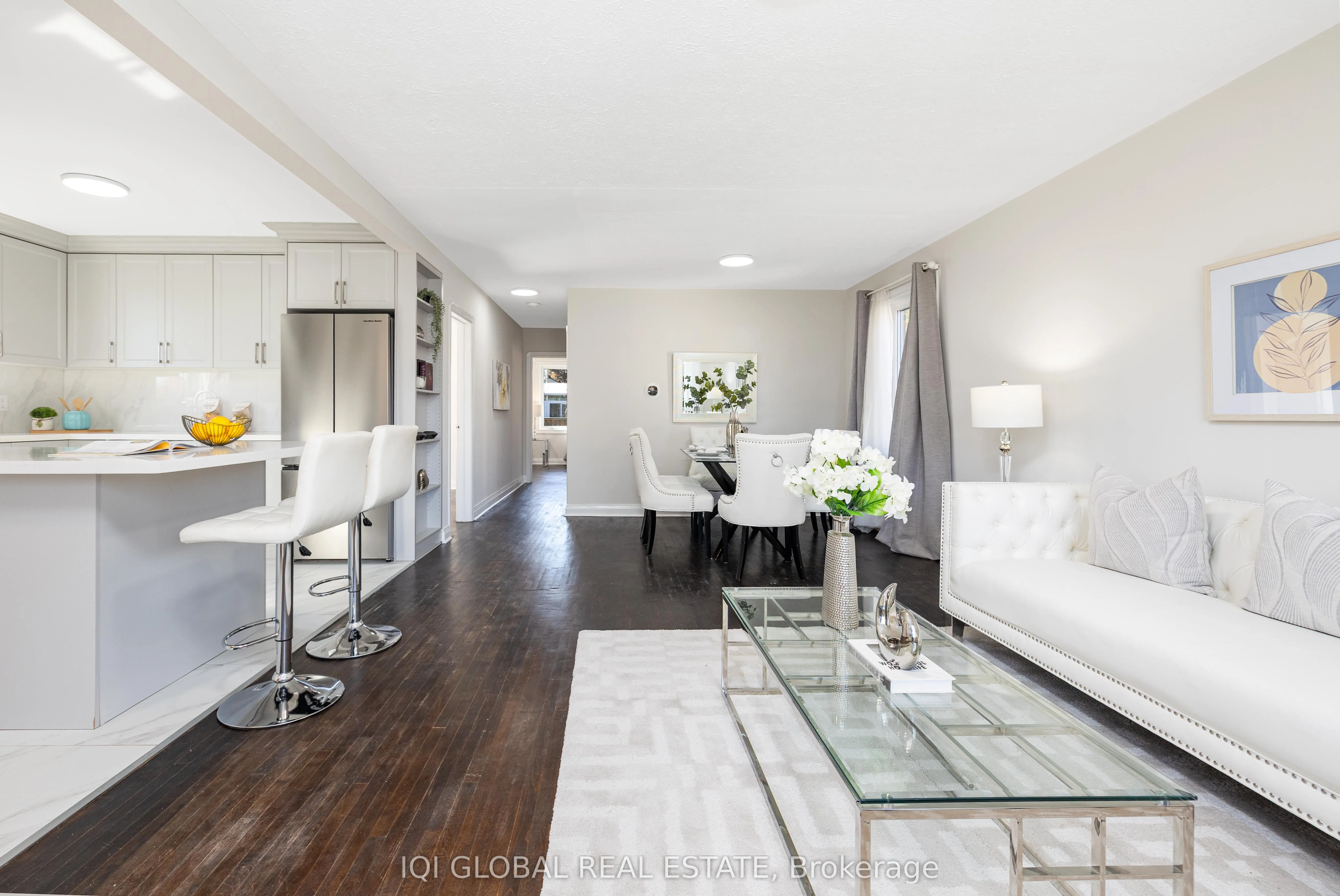 102 Central Park Boulevard S