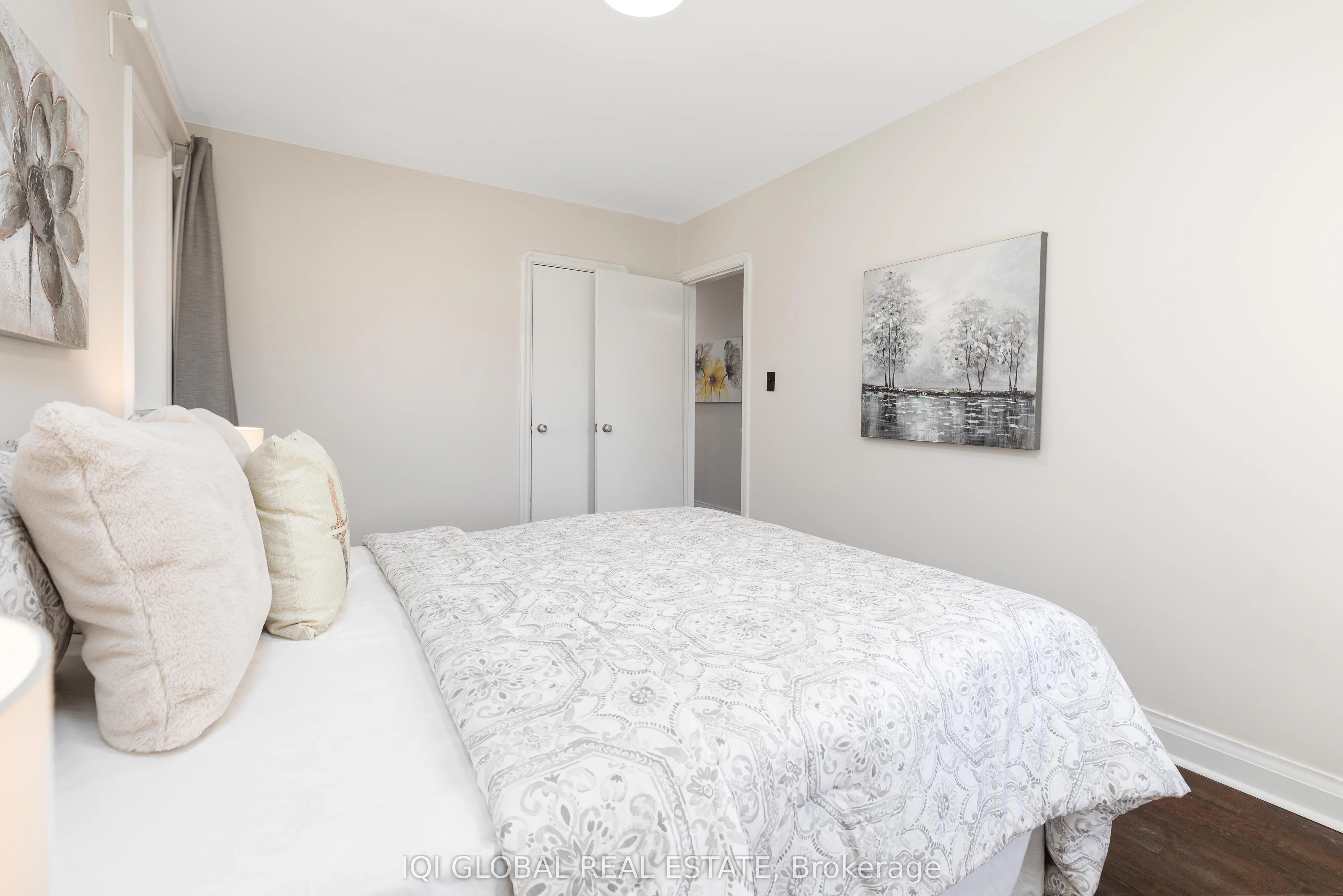 102 Central Park Boulevard S