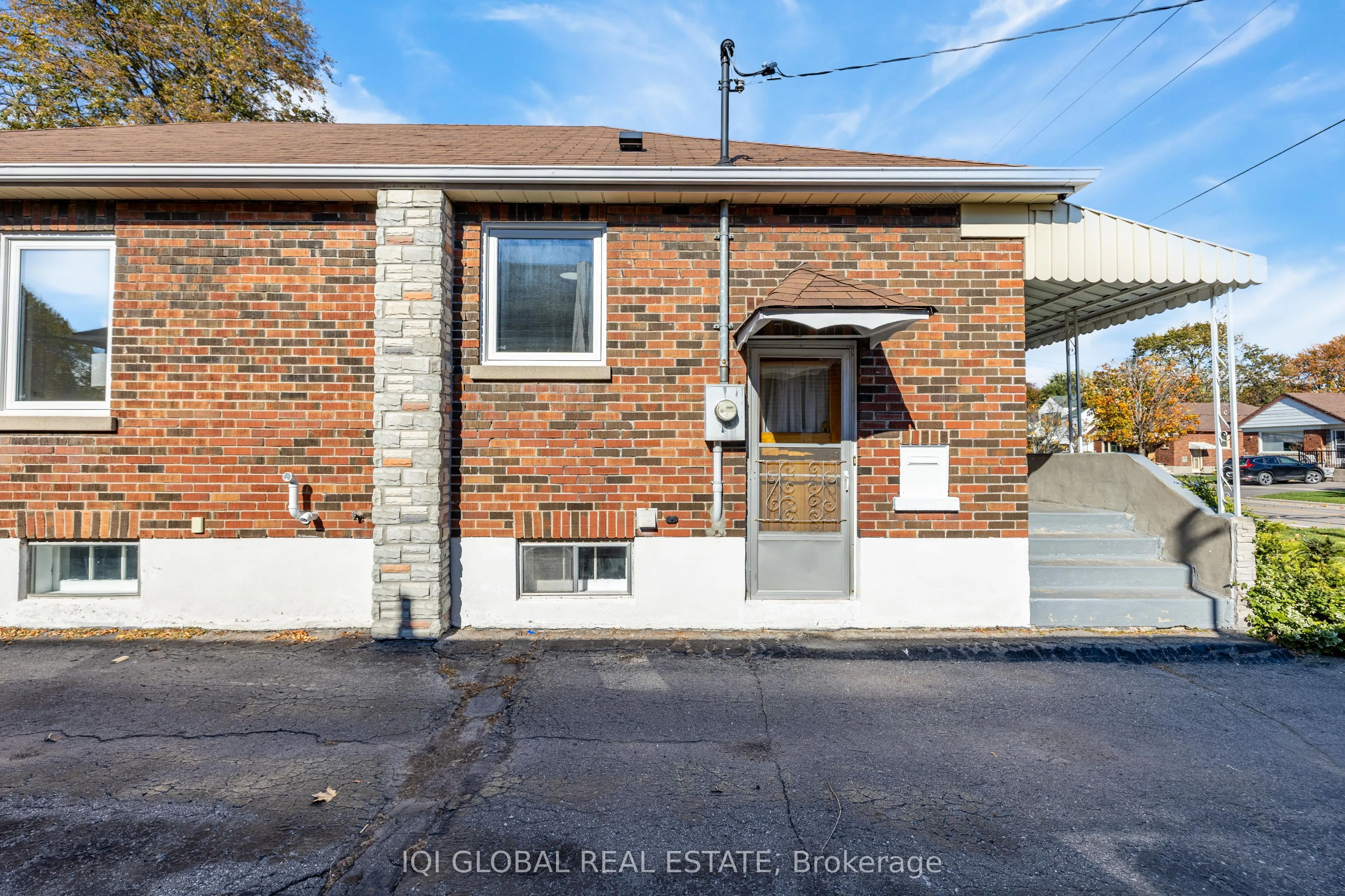 102 Central Park Boulevard S