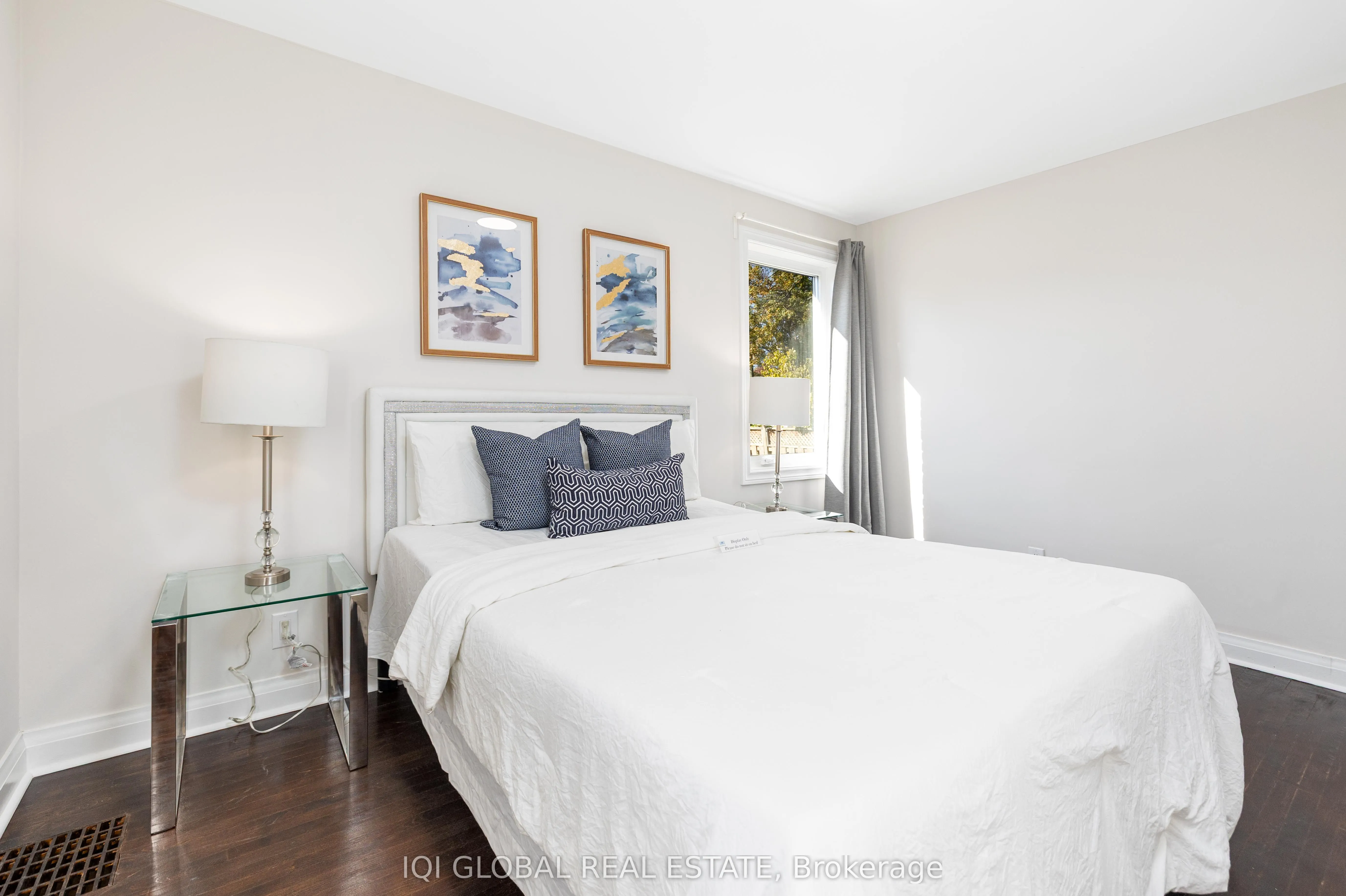 102 Central Park Boulevard S