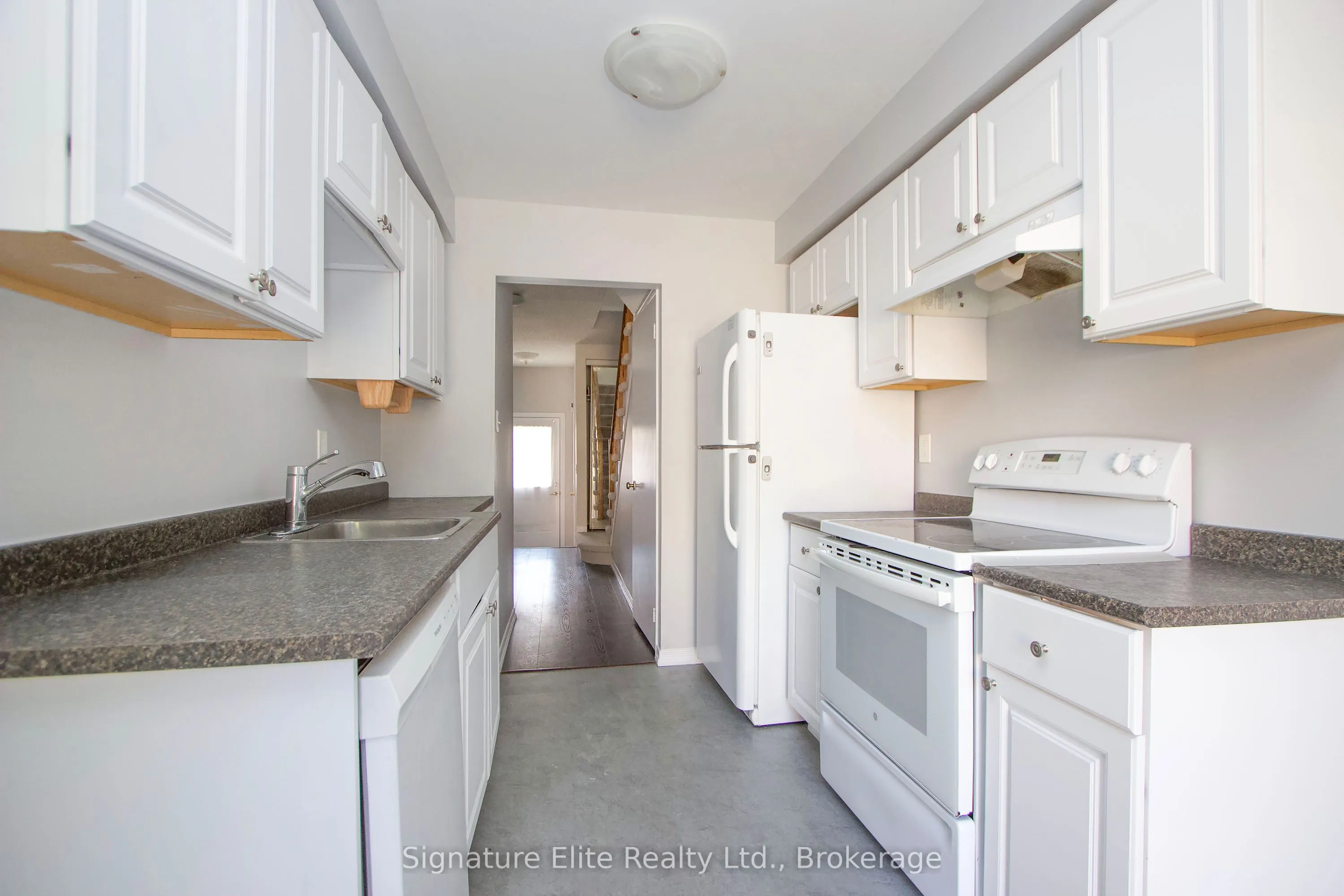 10 Bassett Boulevard, #9