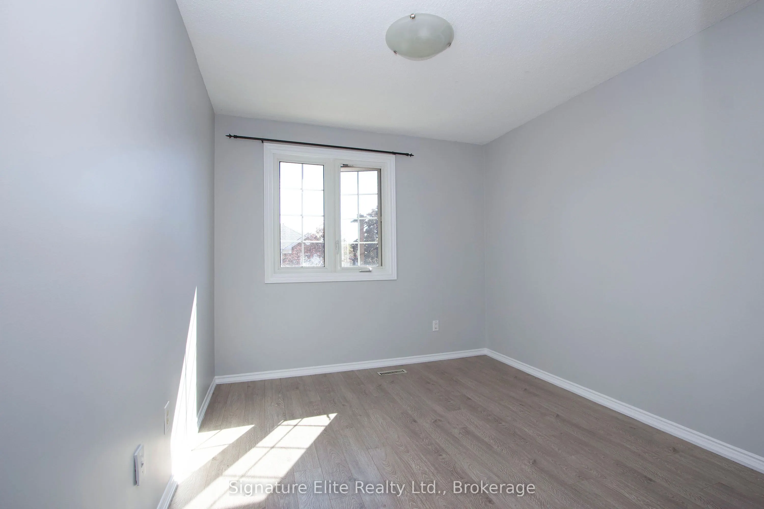 10 Bassett Boulevard, #9