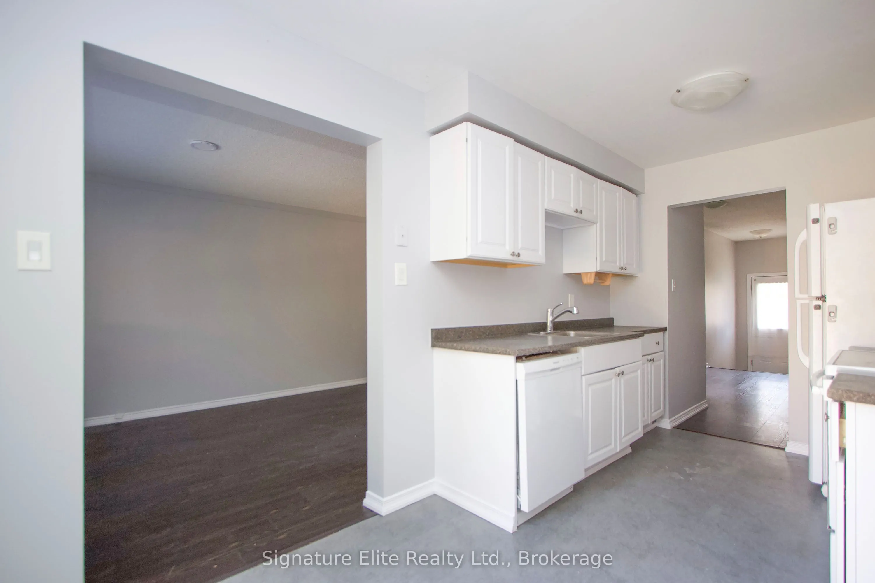 10 Bassett Boulevard, #9