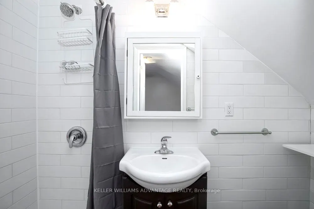 218 Broadview Avenue, #Upper