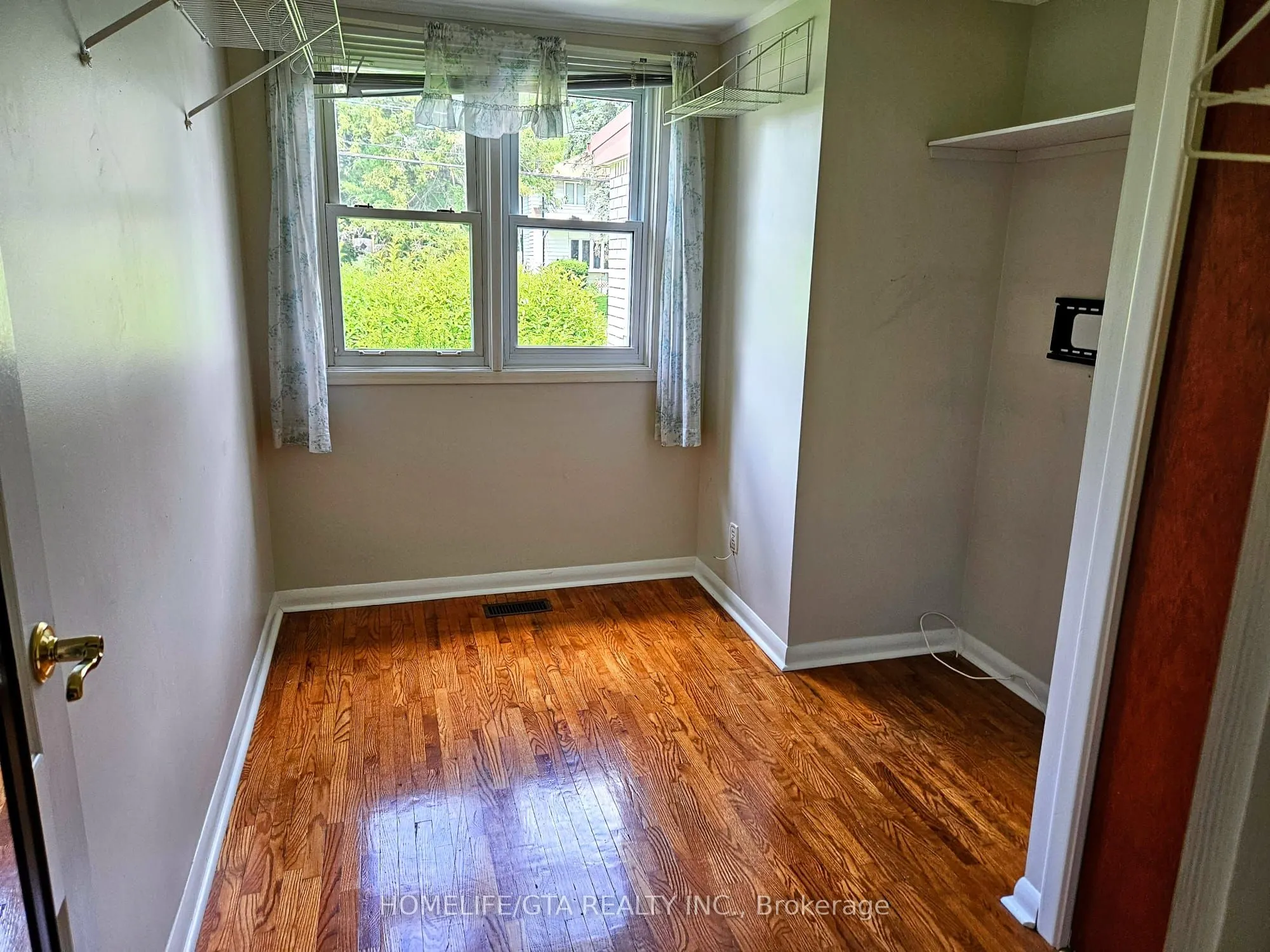 273 Martins Street, #Main