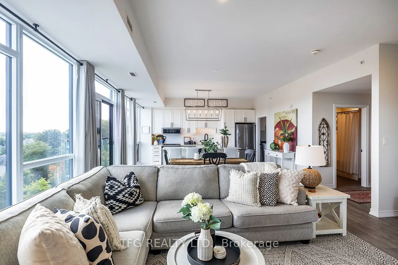 109 King Avenue East Avenue E, #504