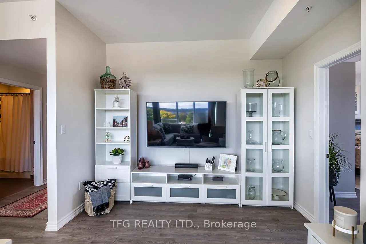 109 King Avenue East Avenue E, #504