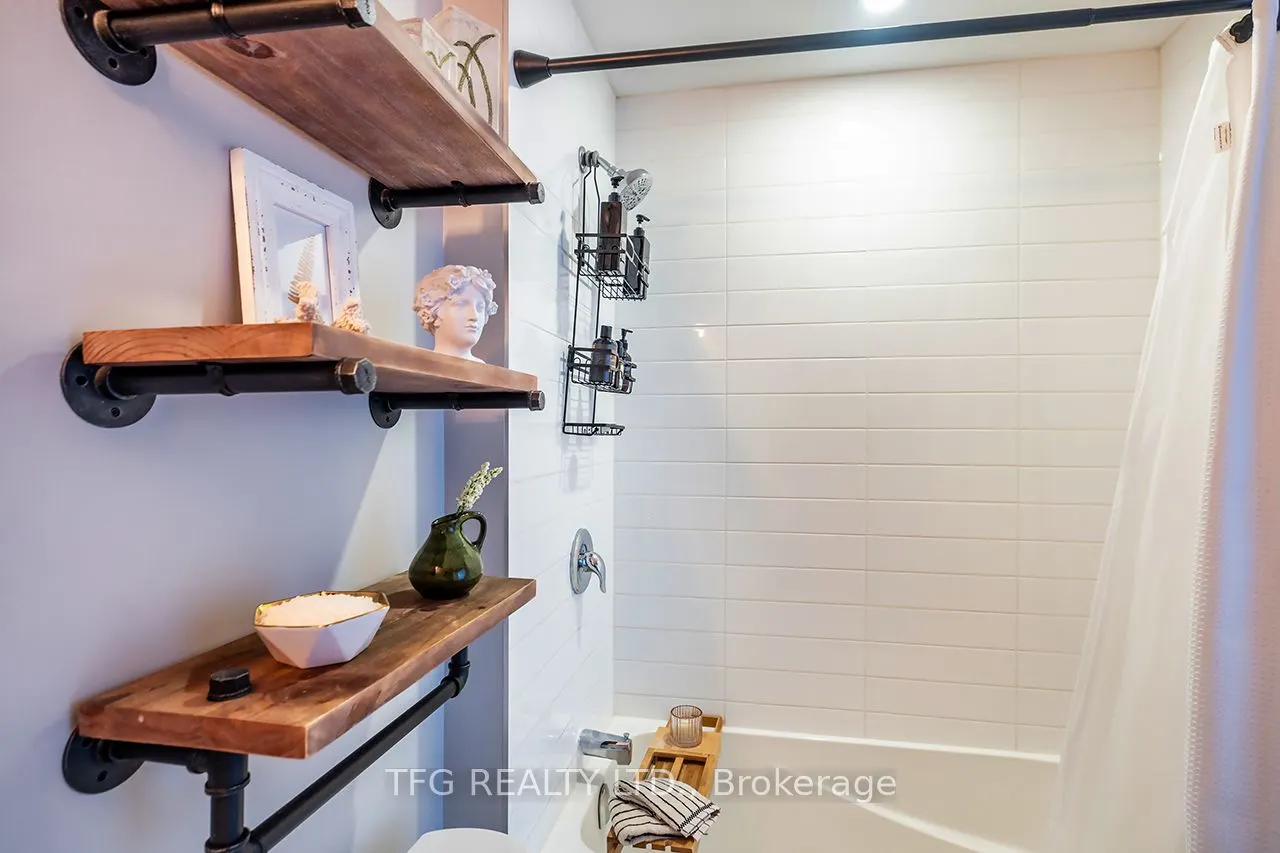 109 King Avenue East Avenue E, #504