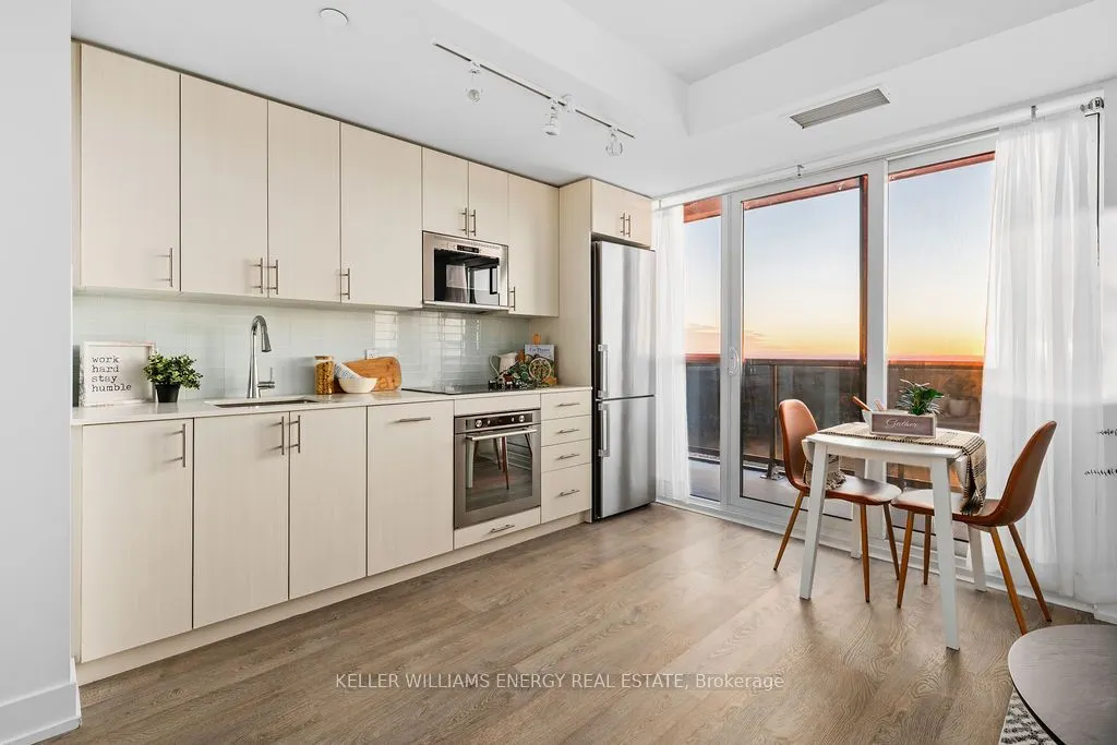 2550 Simcoe Street N, #2421