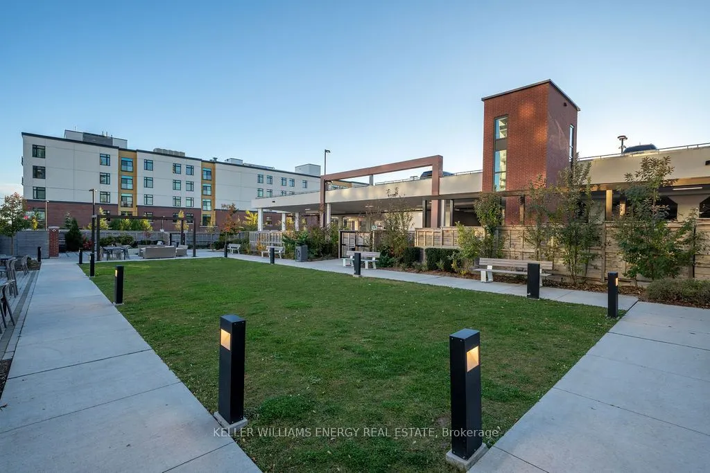 2550 Simcoe Street N, #2421