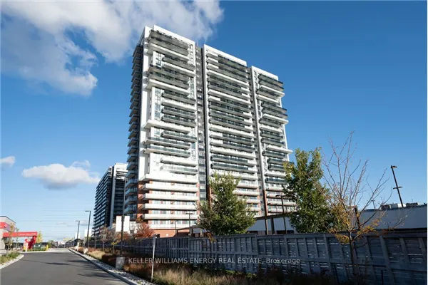 2550 Simcoe Street N, #2421