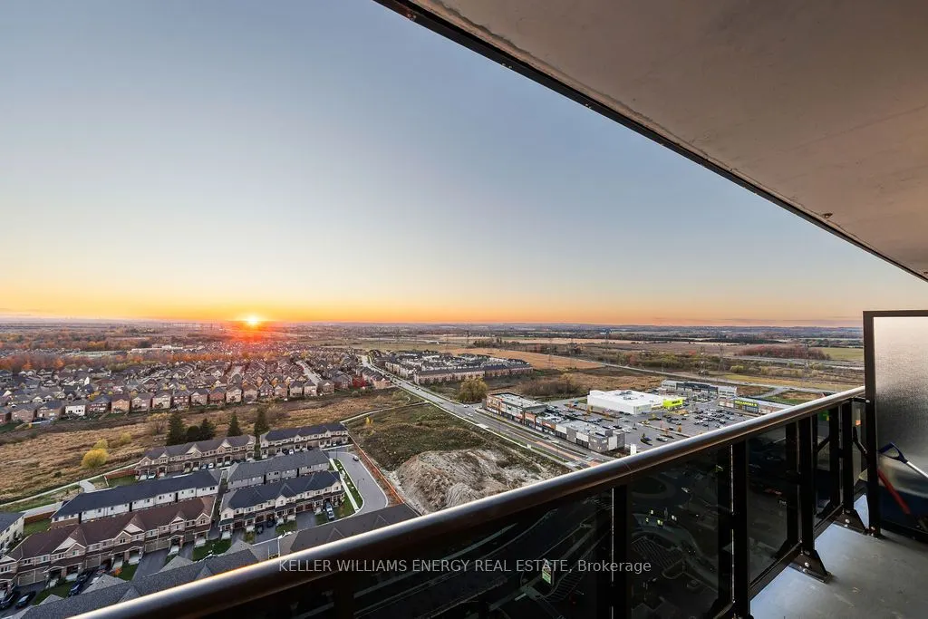 2550 Simcoe Street N, #2421