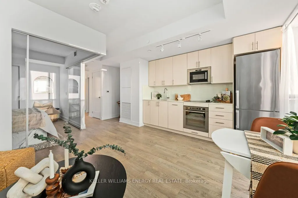 2550 Simcoe Street N, #2421