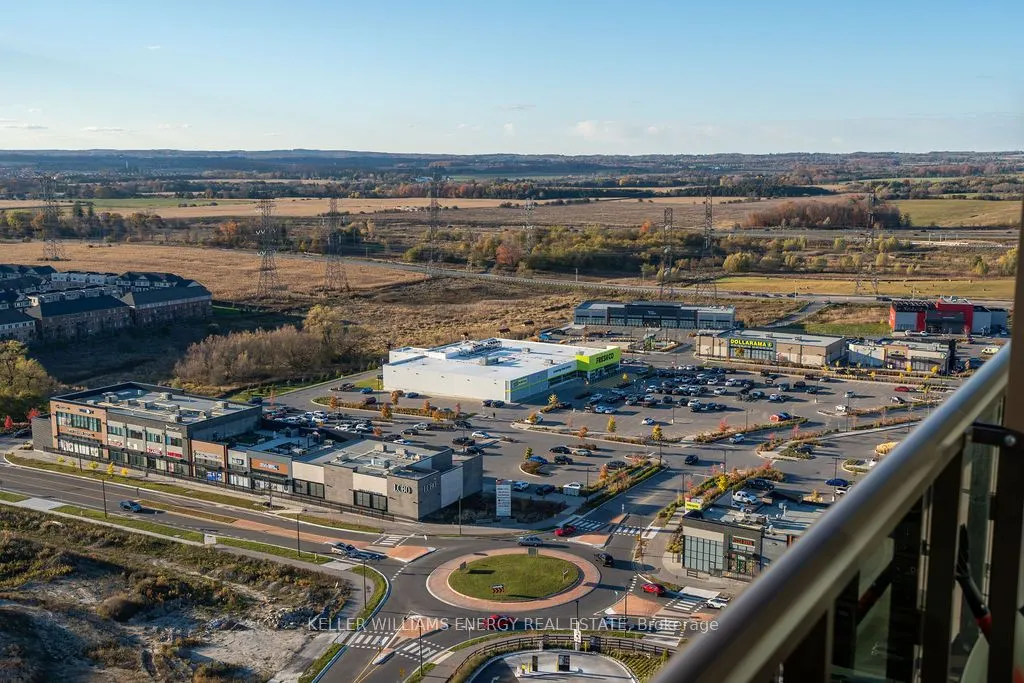 2550 Simcoe Street N, #2421