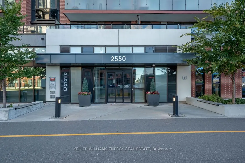 2550 Simcoe Street N, #2421